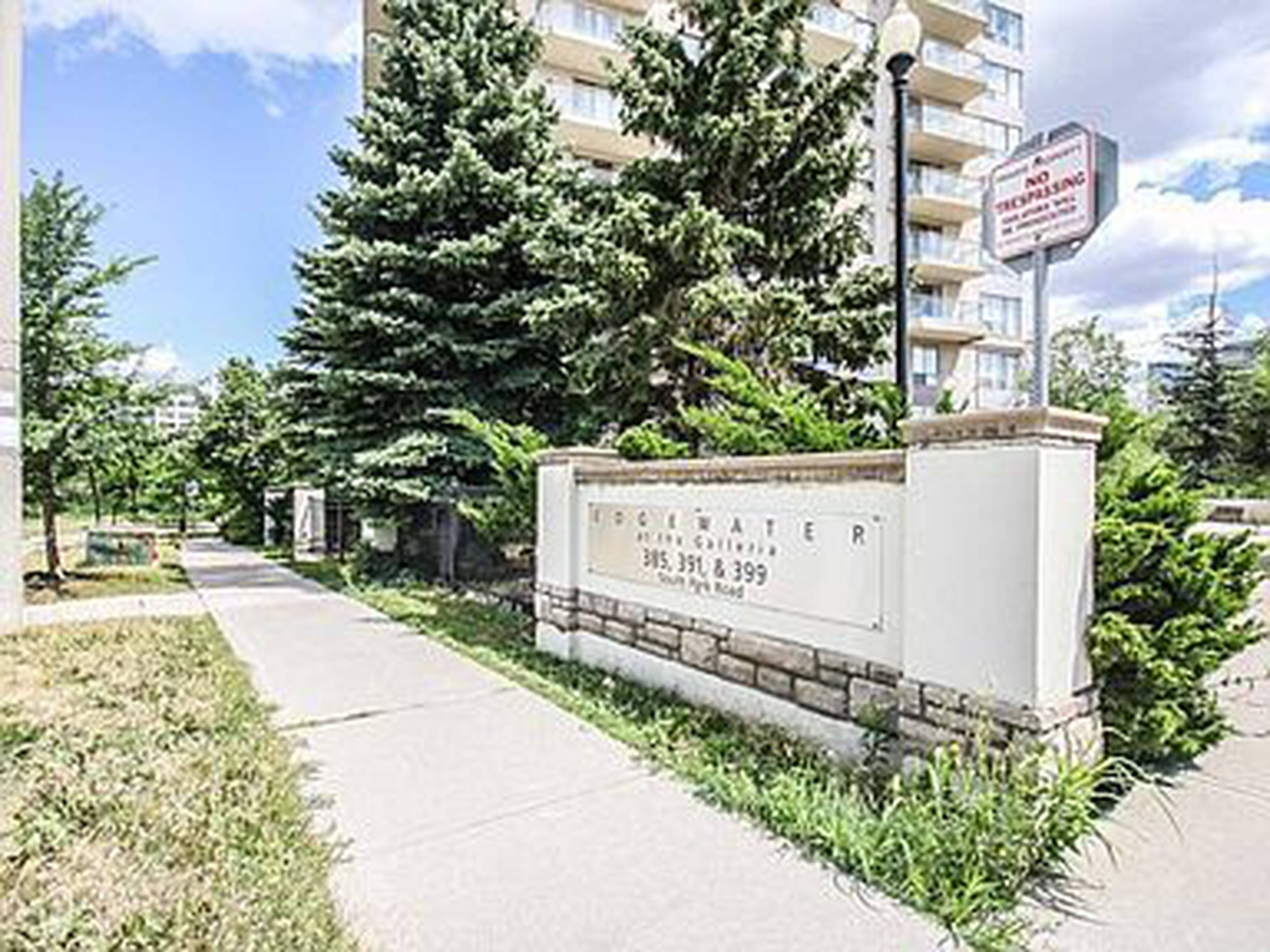 Edgewater at the Galleria 399 South Park Rd Apartments for Rent