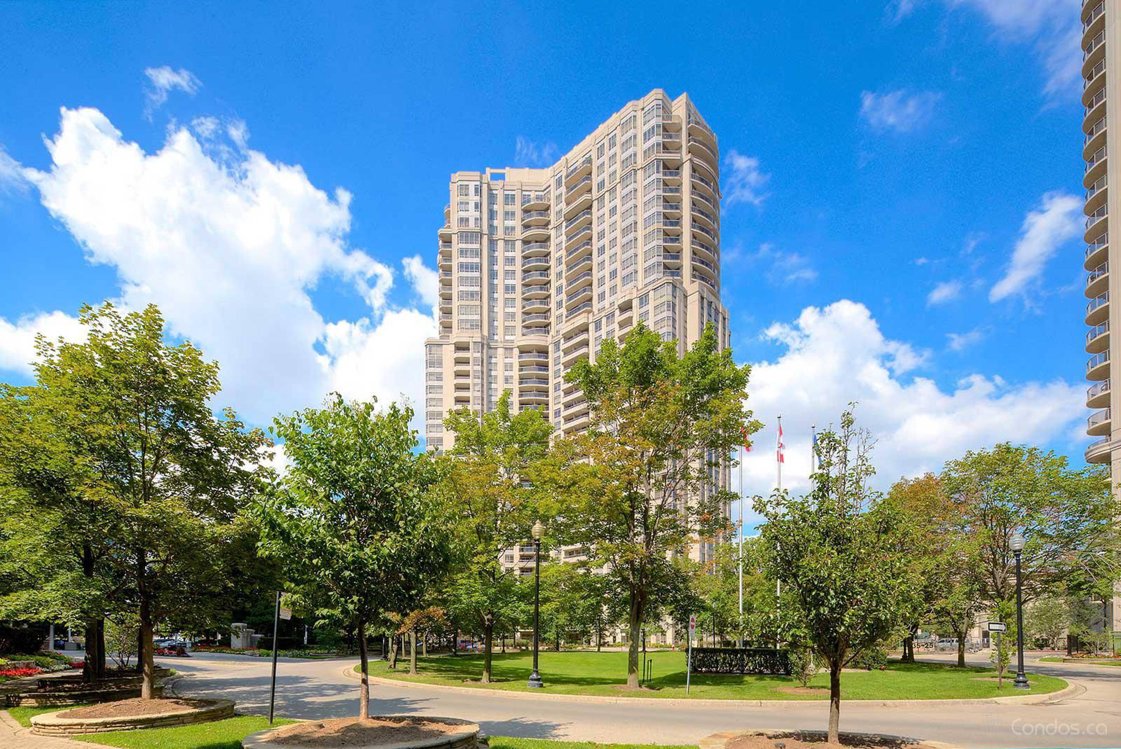 Skymark West 4 Kingsbridge Garden Cir Apartments for Rent Mississauga