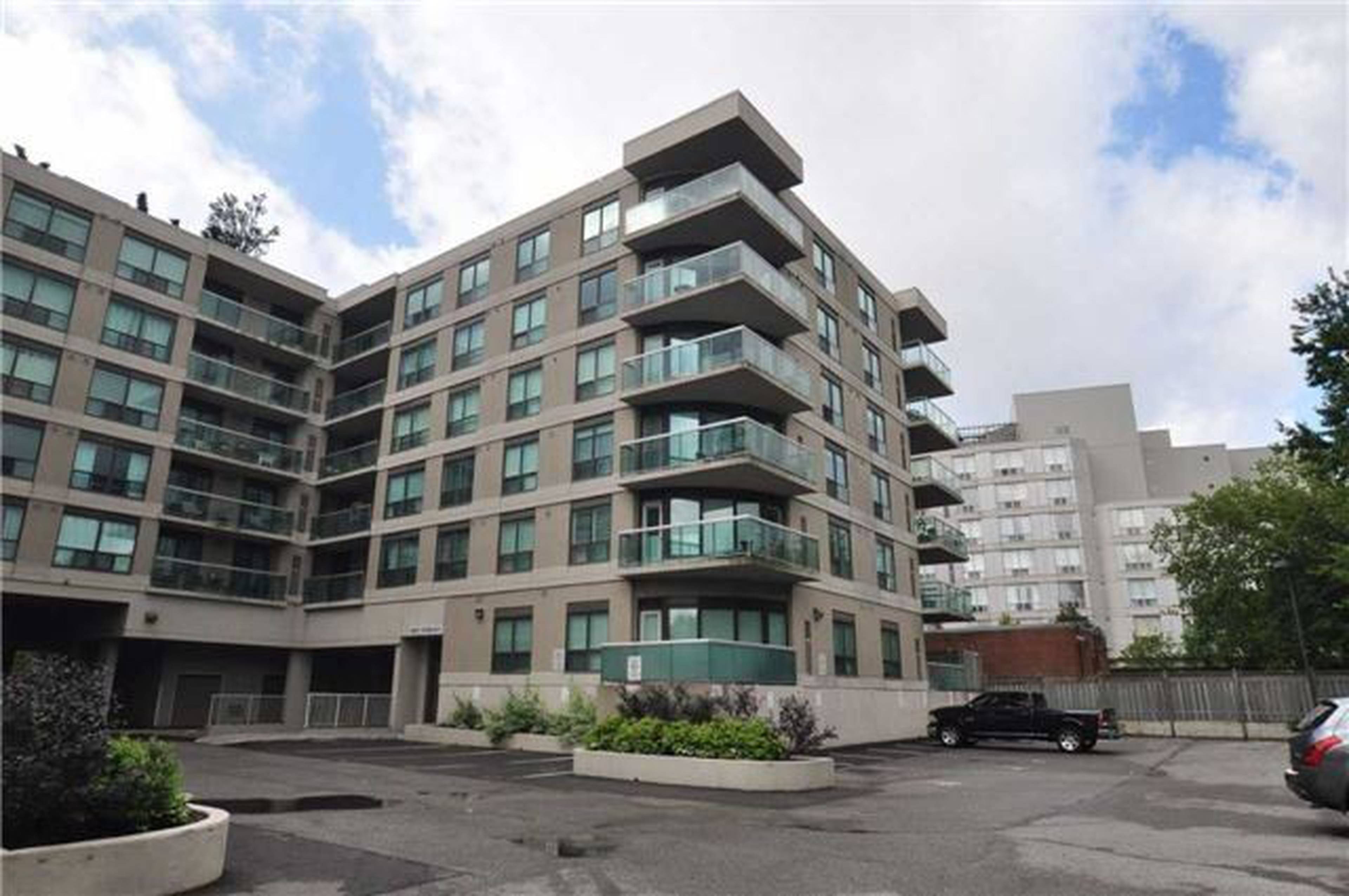 Plaza Suites 1580 Sheppard Ave E Apartments for Rent North York liv