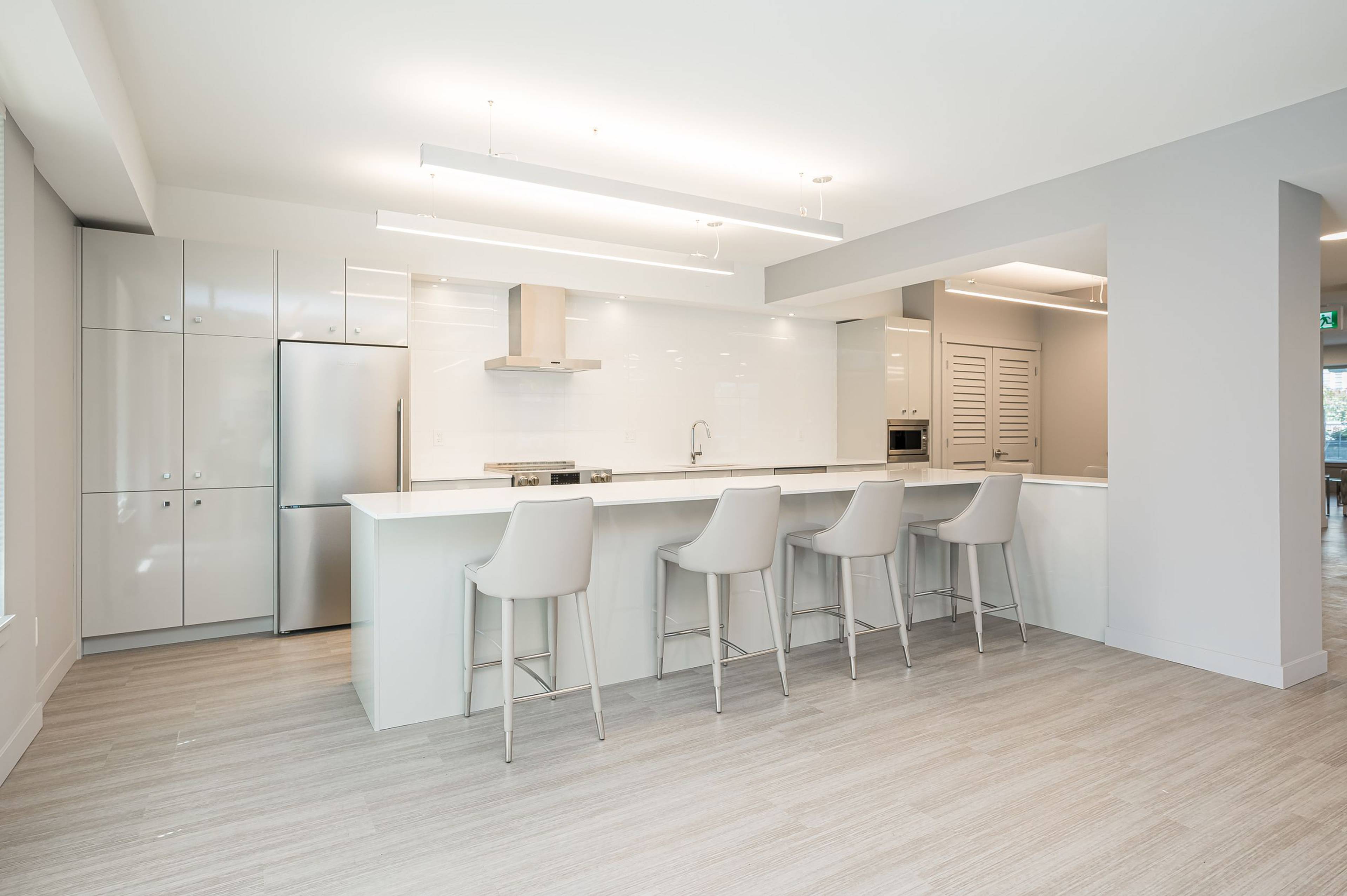 Maverick 10838 Whalley Blvd Apartments for Rent Surrey liv.rent