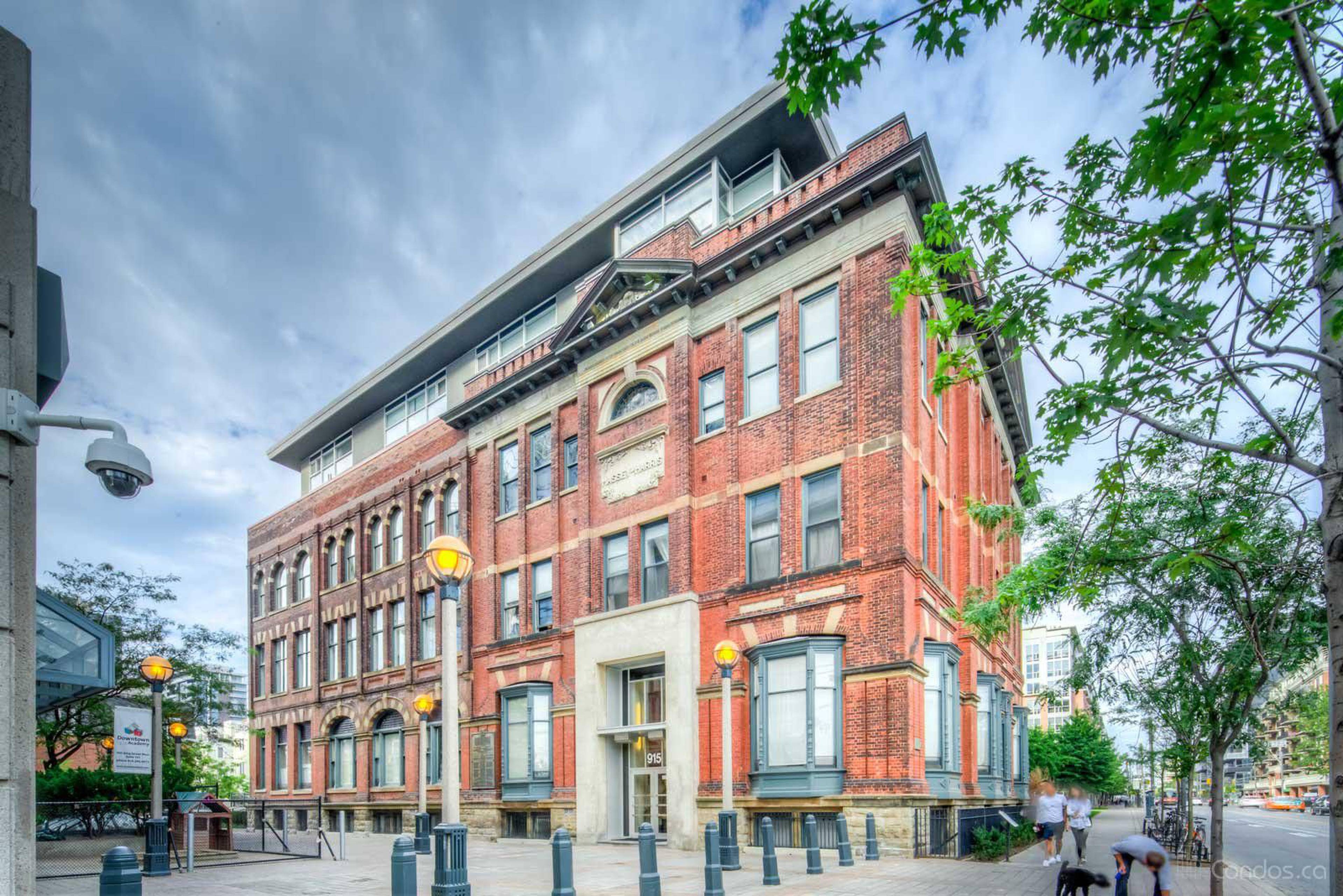 Massey Harris Lofts 915 King St W Apartments for Rent Toronto liv.rent