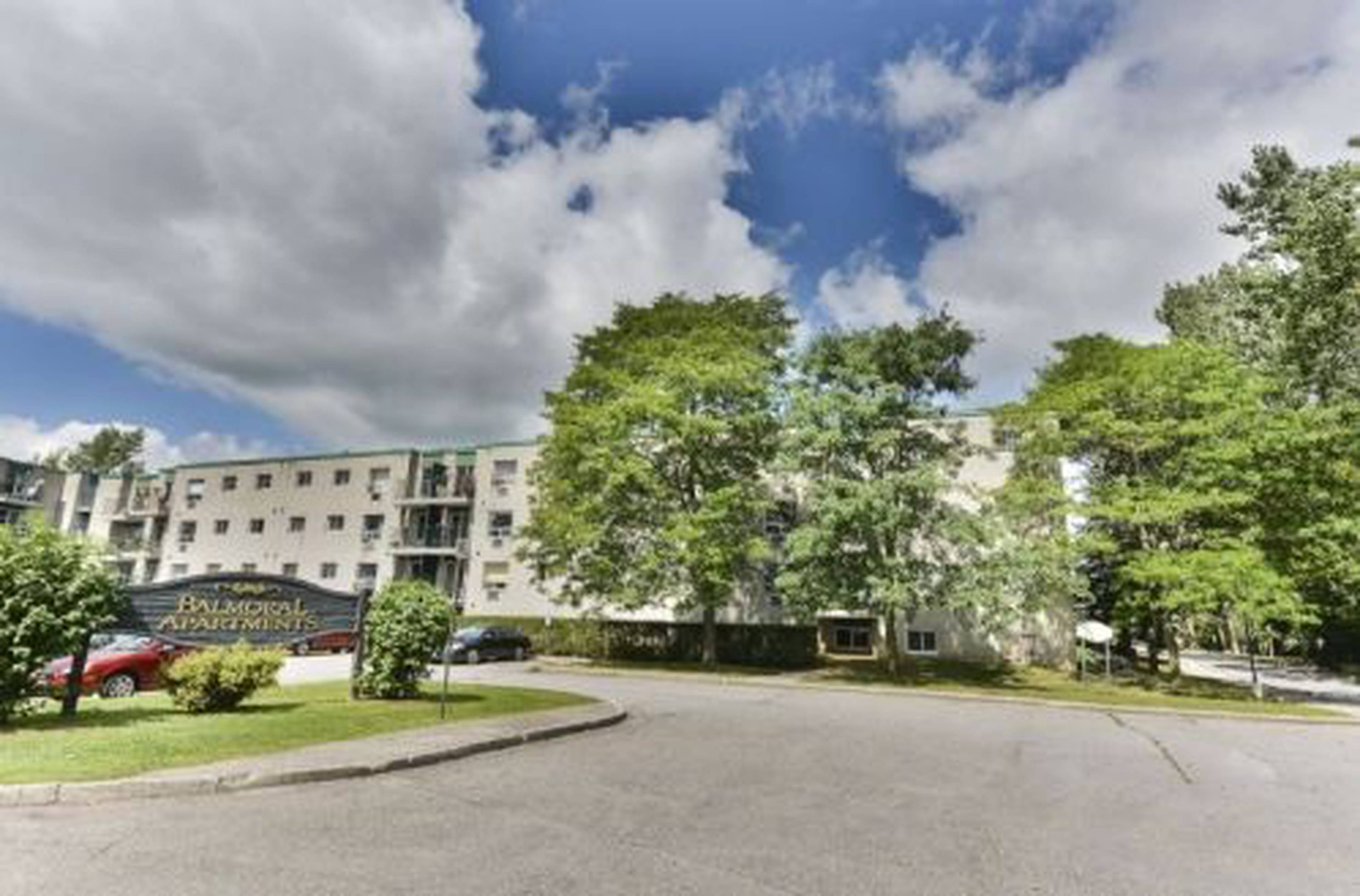 Balmoral Apartments 4 Balmoral Pl Apartments for Rent Brockville liv.rent