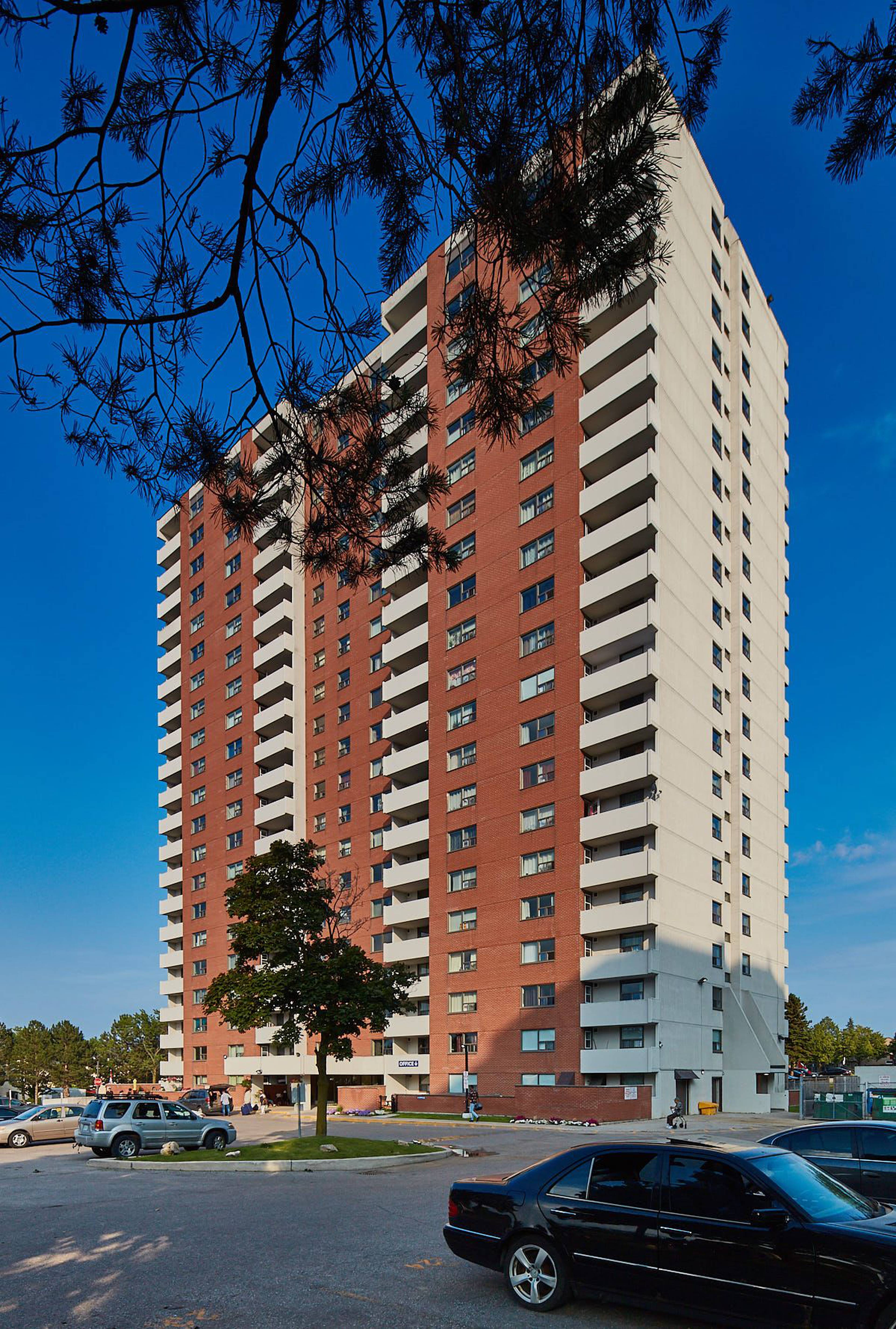 Brenyon Place Apartment Building