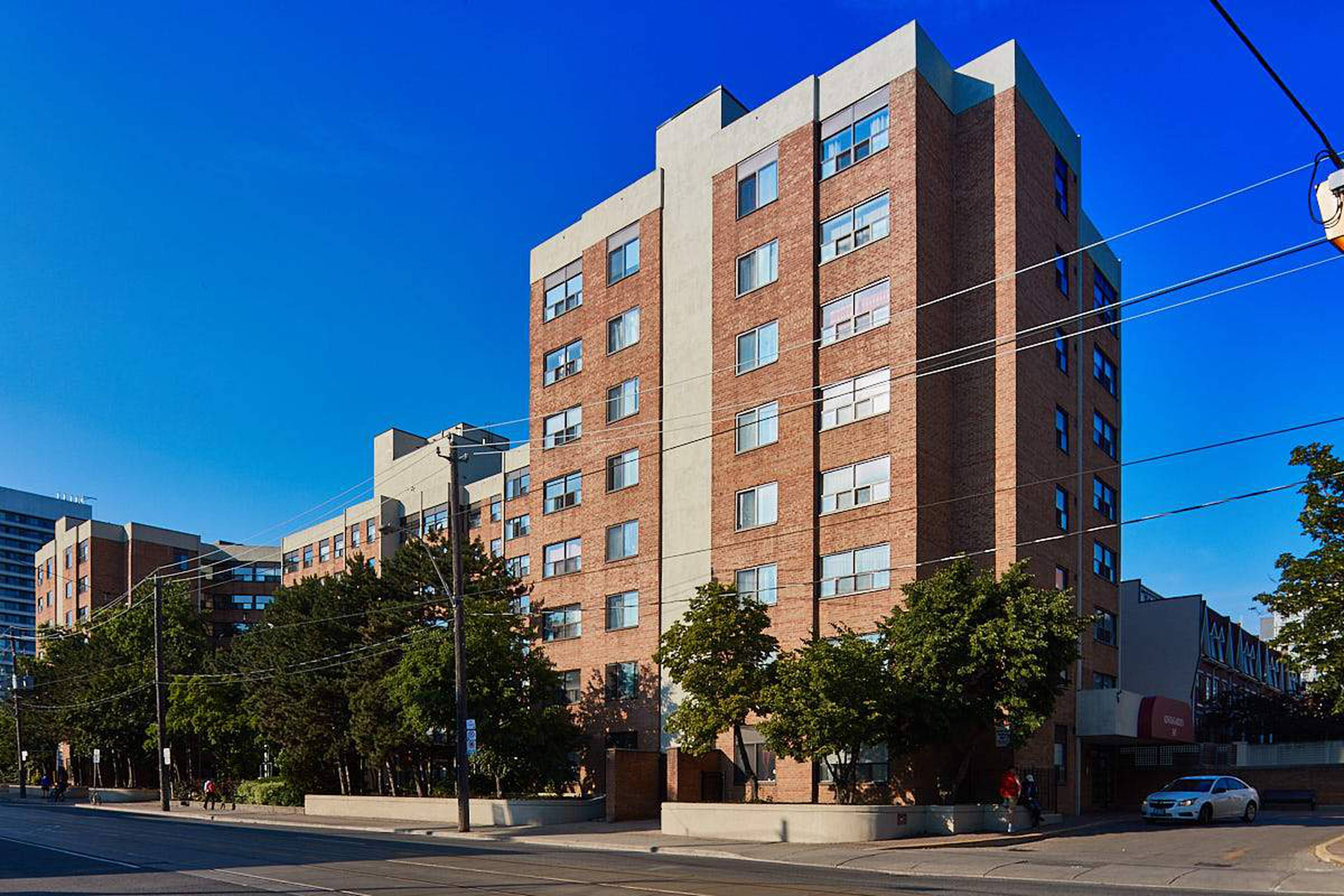 Kings Gardens Apartment Building