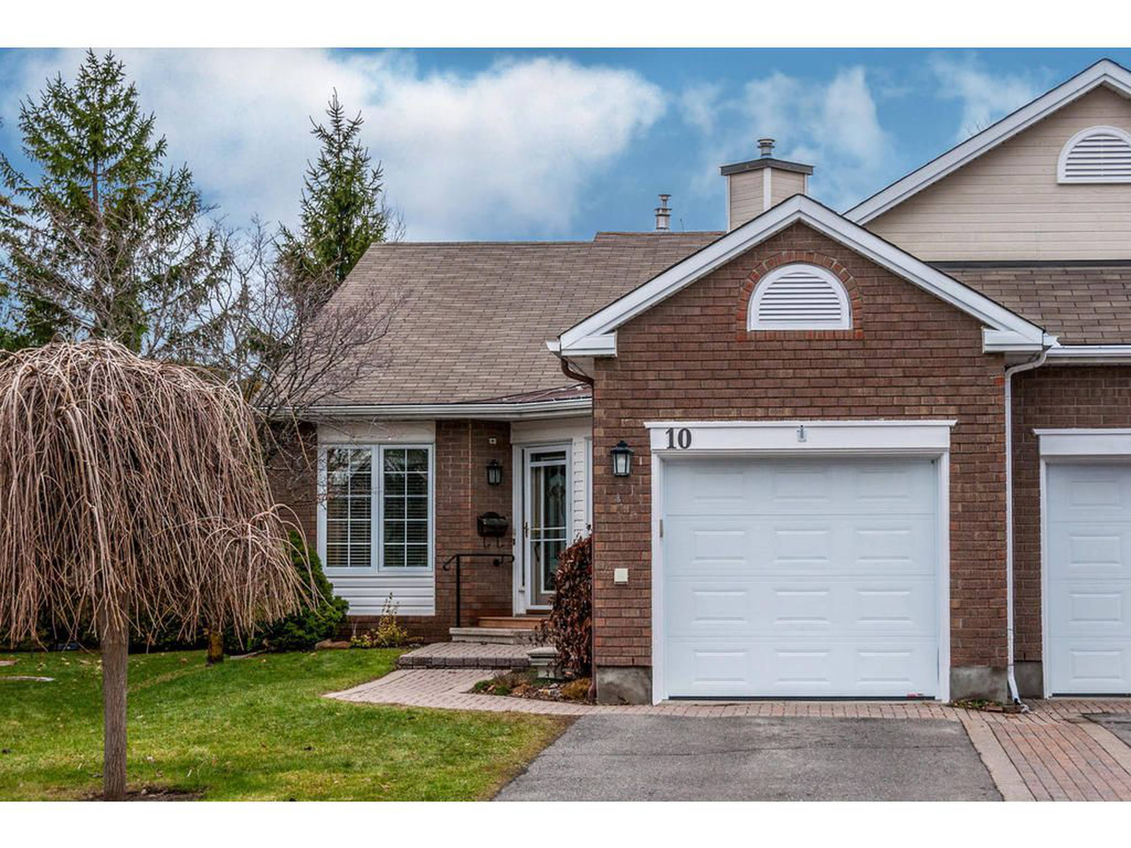2 28 Oyster Bay Court Ottawa ON 22 Oyster Bay Ct liv rent