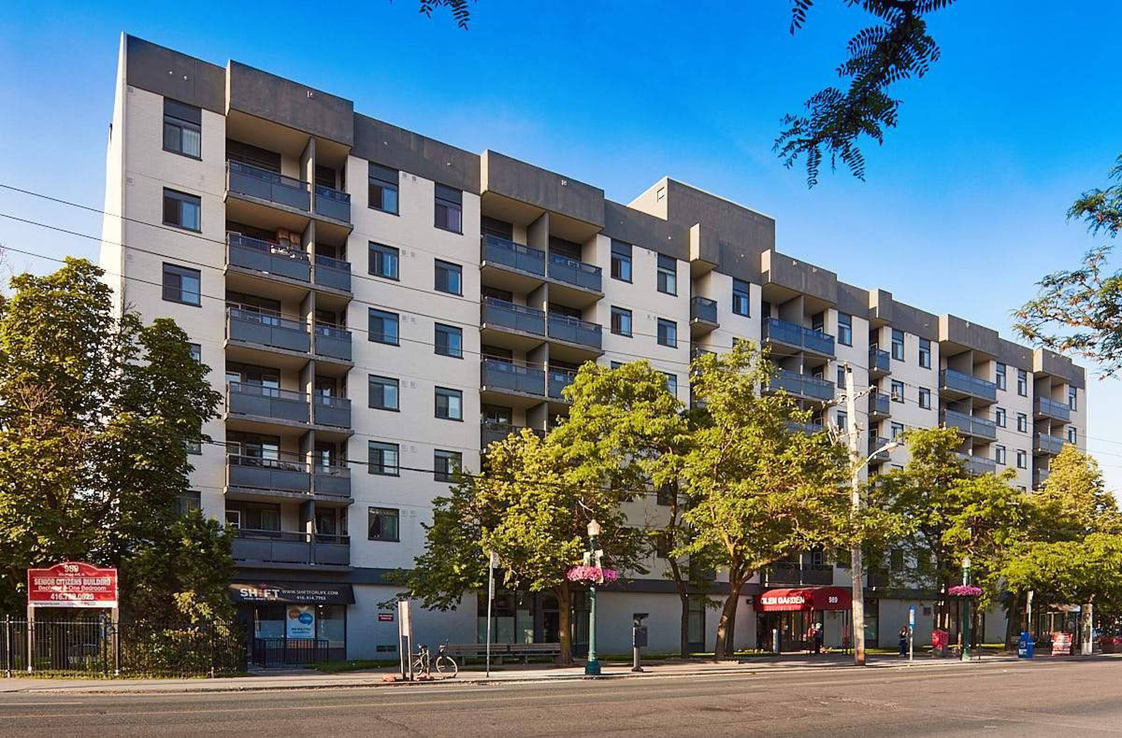 Glen Gardens Apartment Building