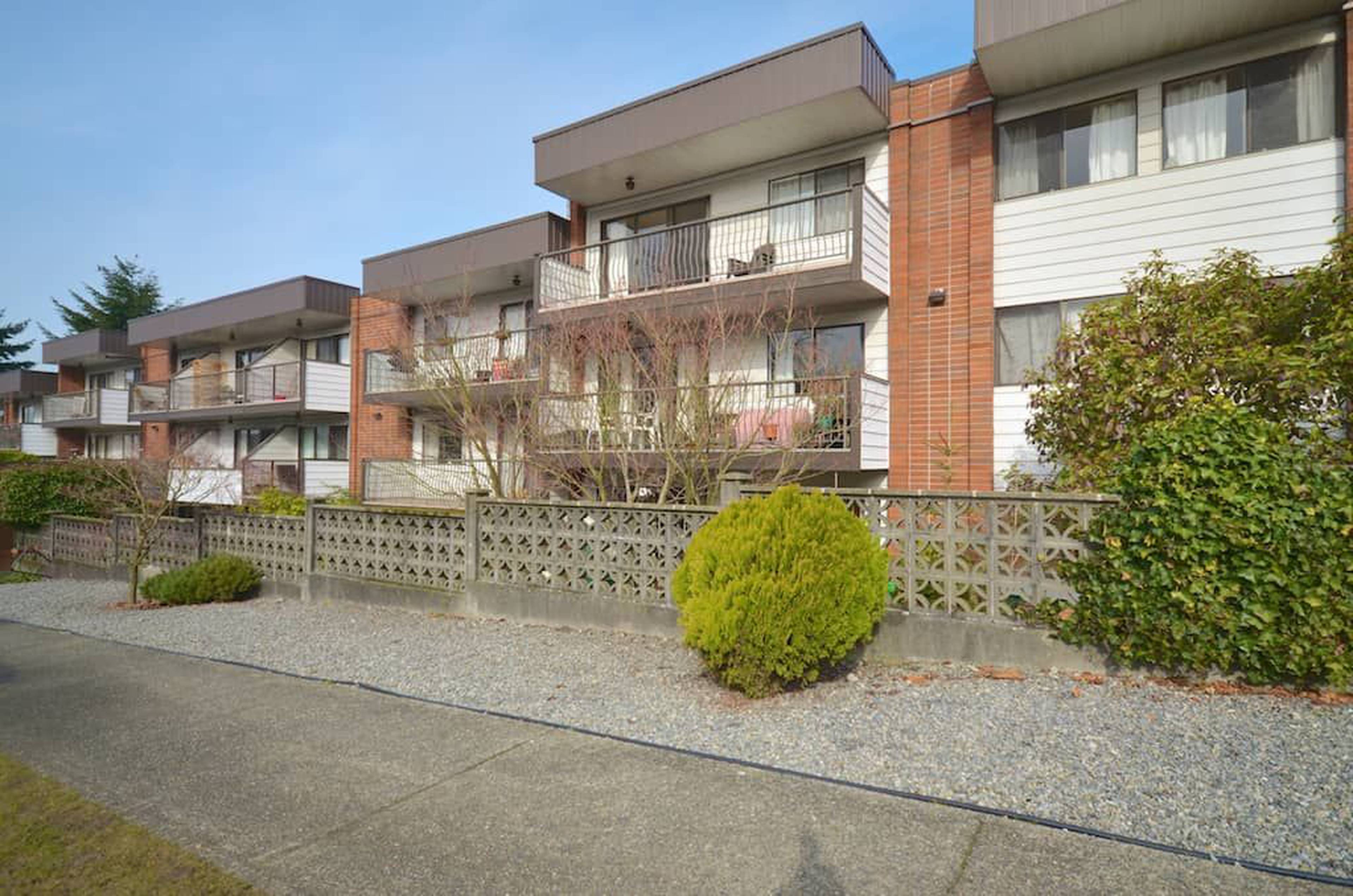 Mackenzie House Vancouver, BC 2033 Triumph St liv.rent