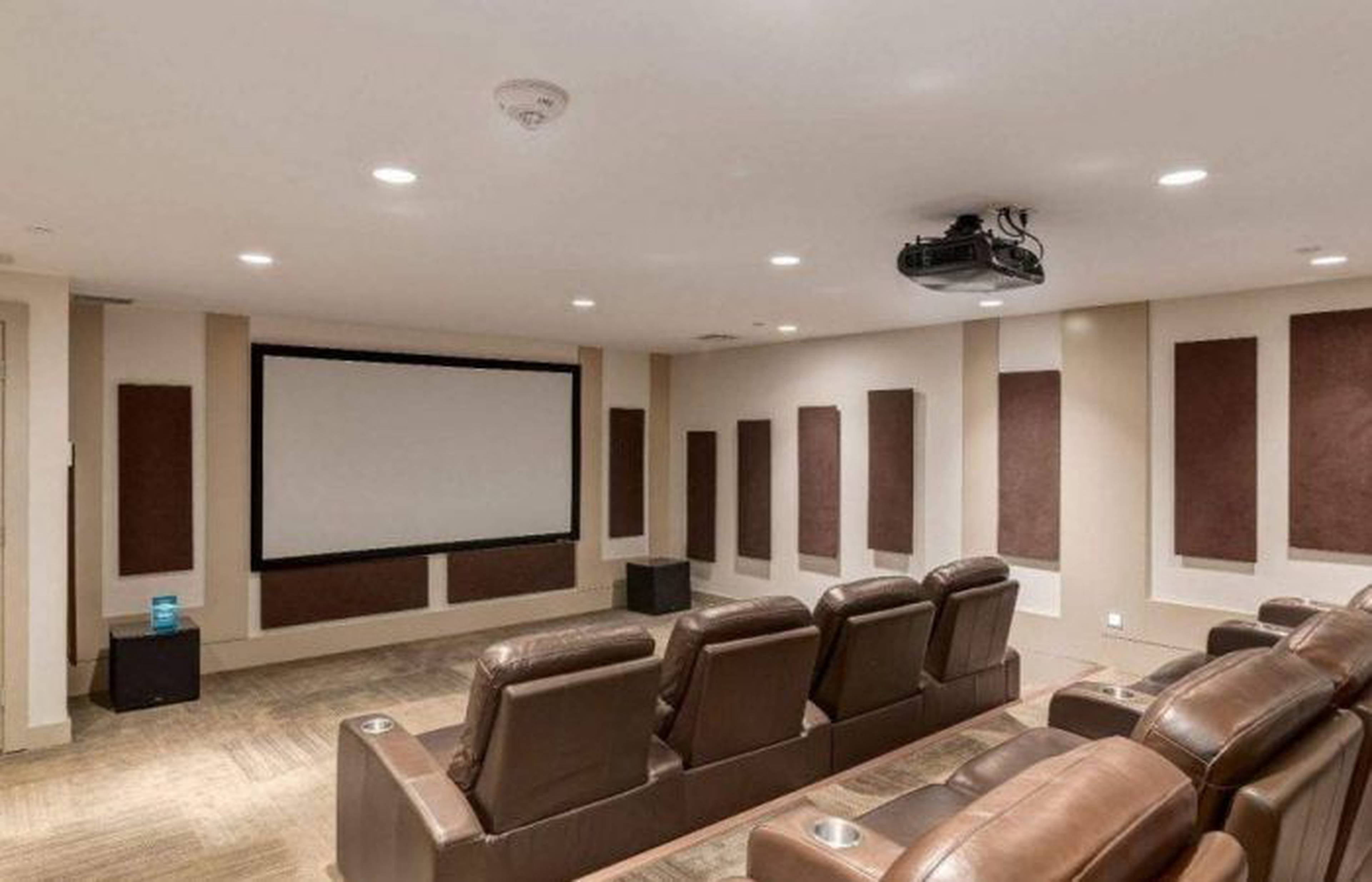 Waterfront Calgary, AB 222 Riverfront Ave SW liv.rent