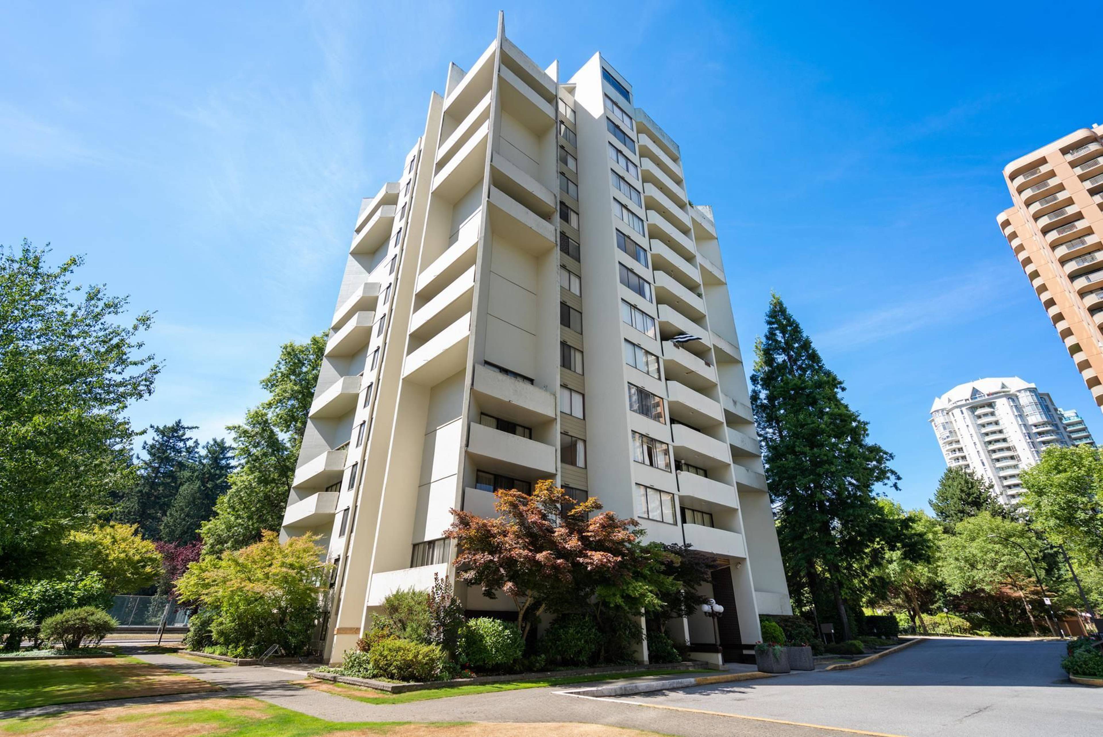 Times Square 4200 Mayberry St Apartments for Rent Burnaby liv.rent