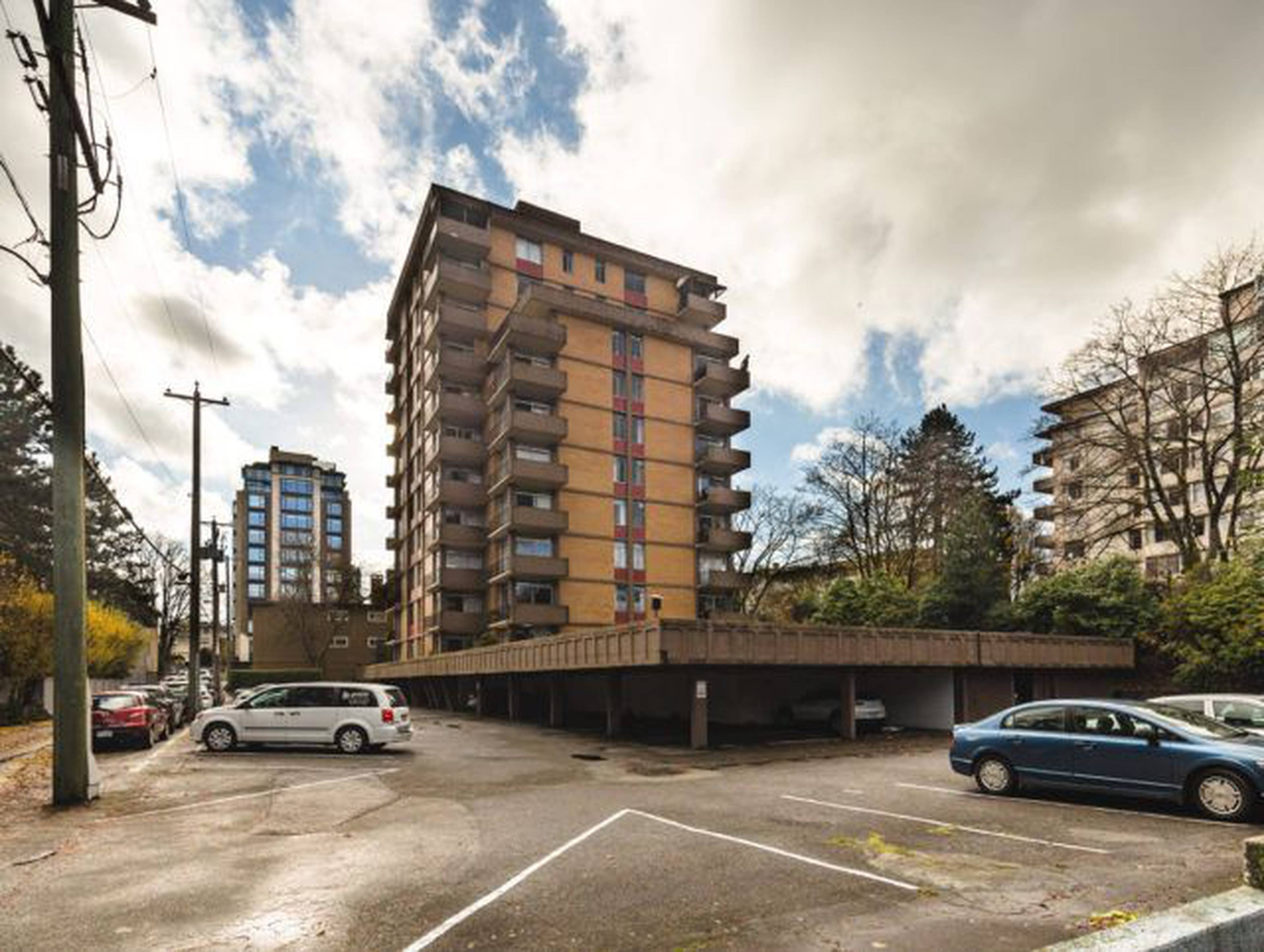 House 5450 Vine St Apartments for Rent Vancouver liv.rent