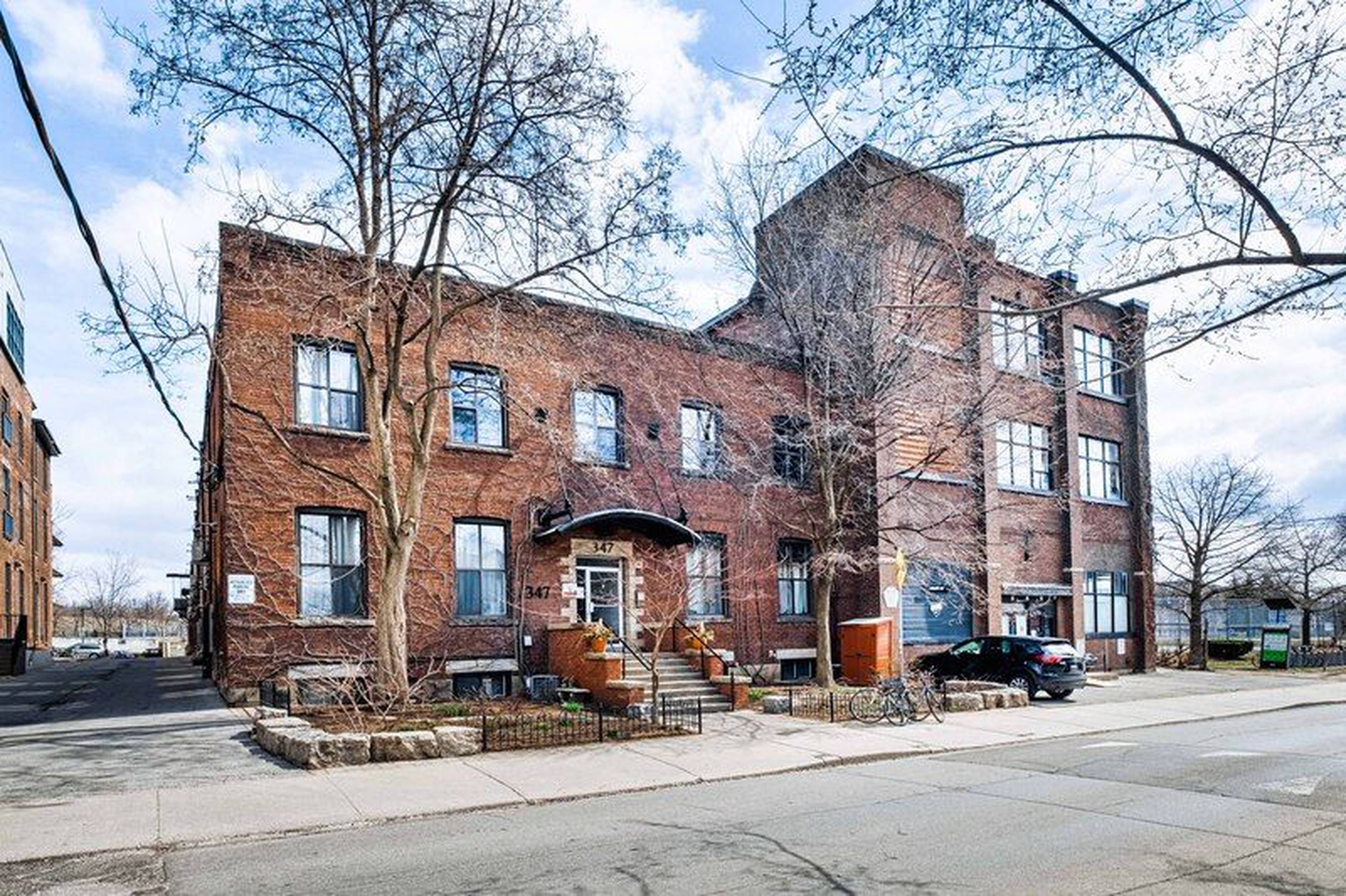 Sorauren Lofts Apartment Building