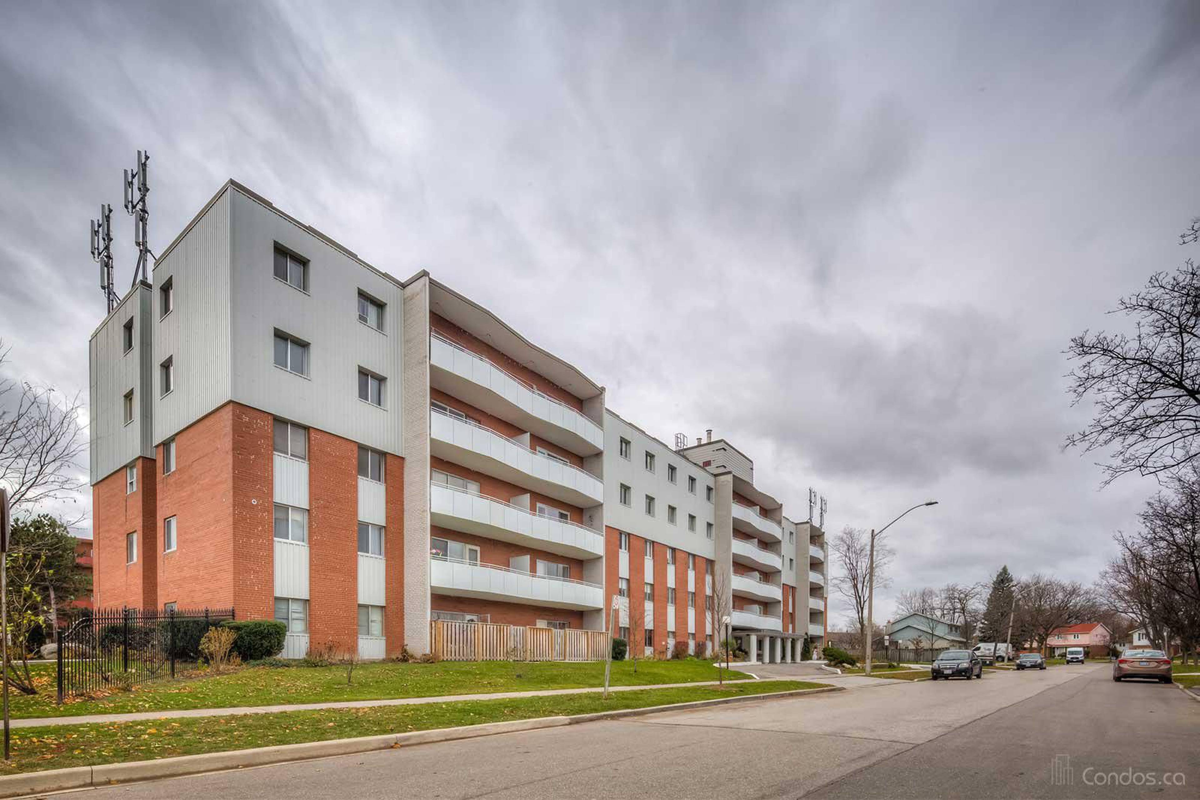 Woking Cres 2485 Woking Cres Apartments for Rent Mississauga liv.rent