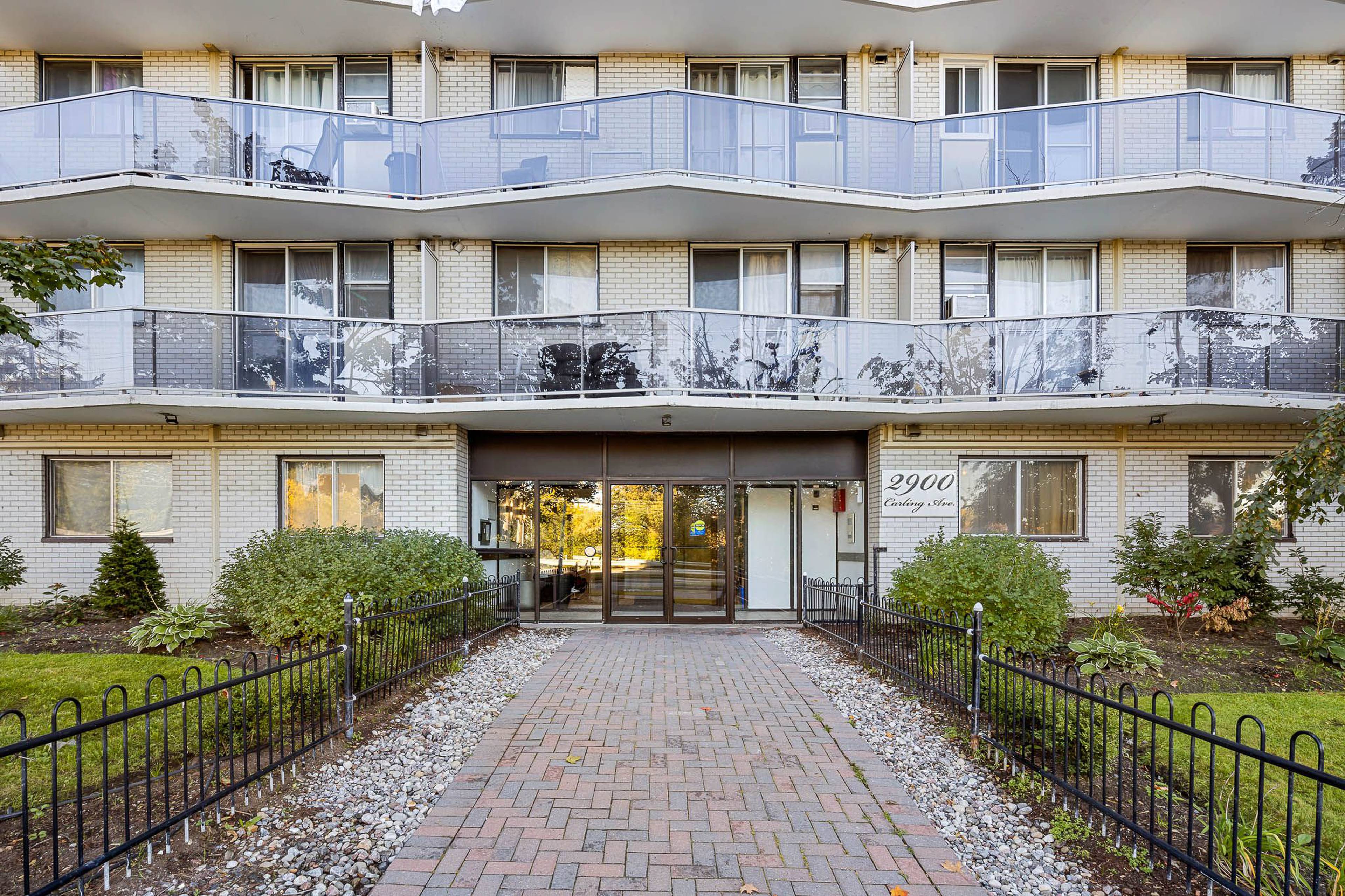 SunsetSunview Heights 2880, 2900 Carling Avenue Apartments for Rent