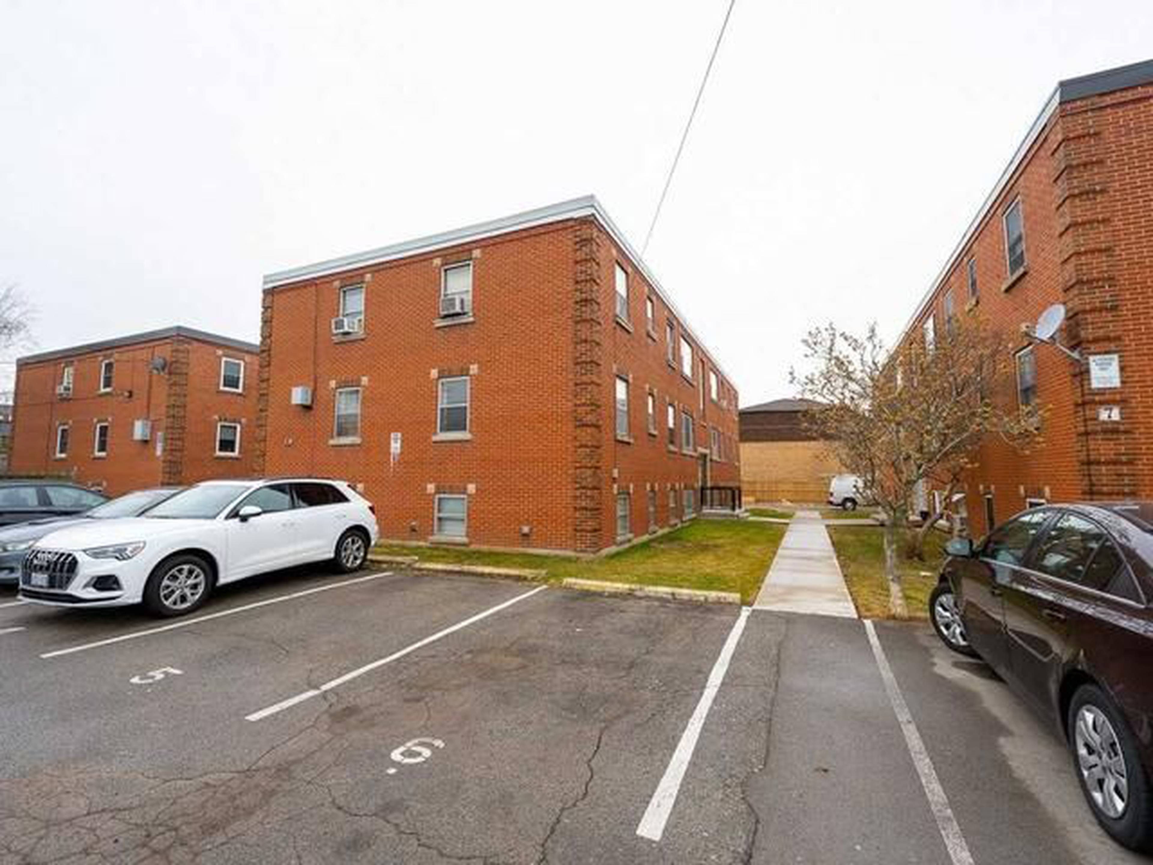 5 Applewood 5 Applewood Apartments for Rent Hamilton liv.rent