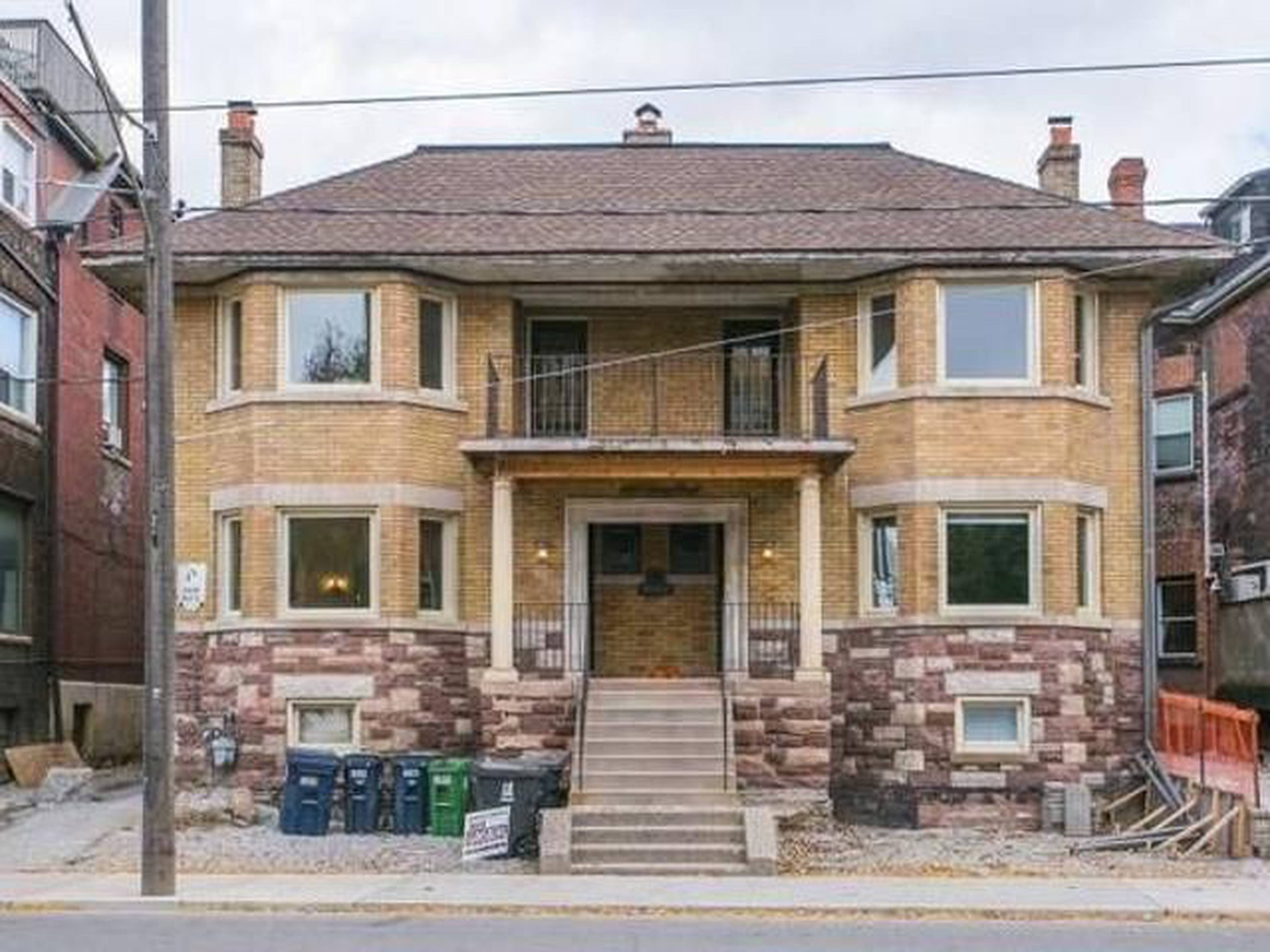 King St W Apartment Building