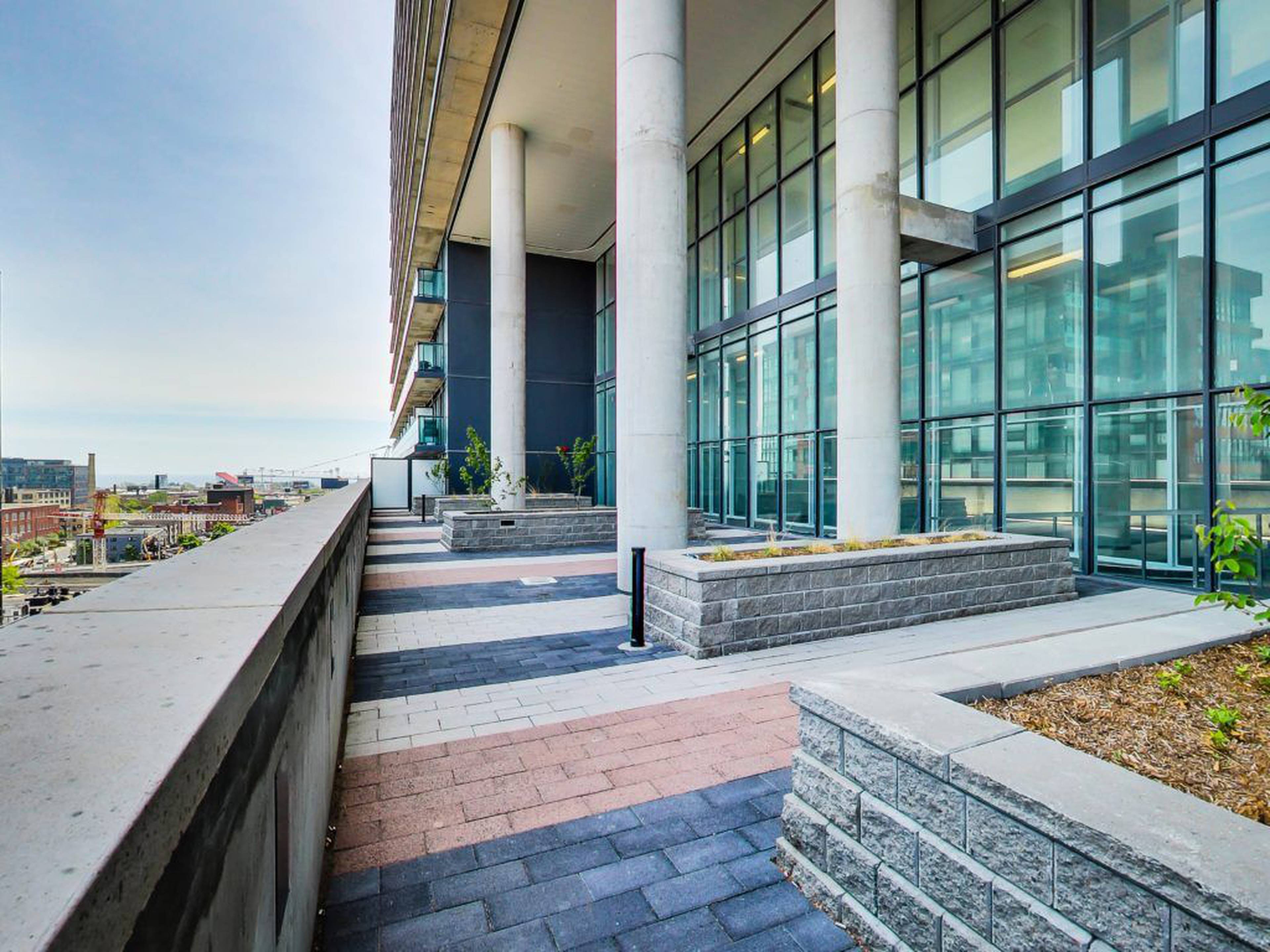Edge on Triangle Park 36 Lisgar St - Apartments for Rent Toronto | liv.rent