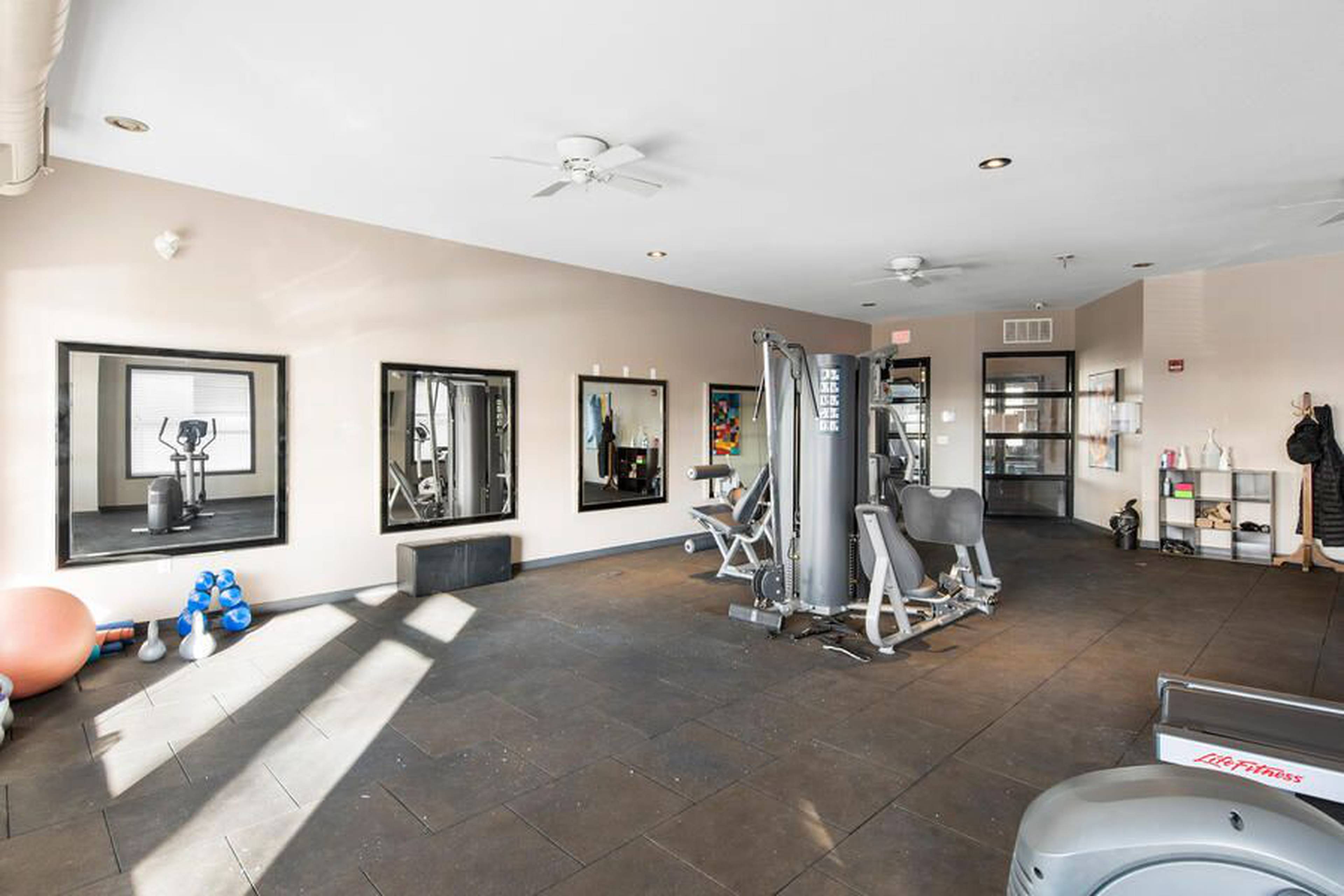 Siena 1610 Dakota Dr Apartments for Rent Regina liv.rent