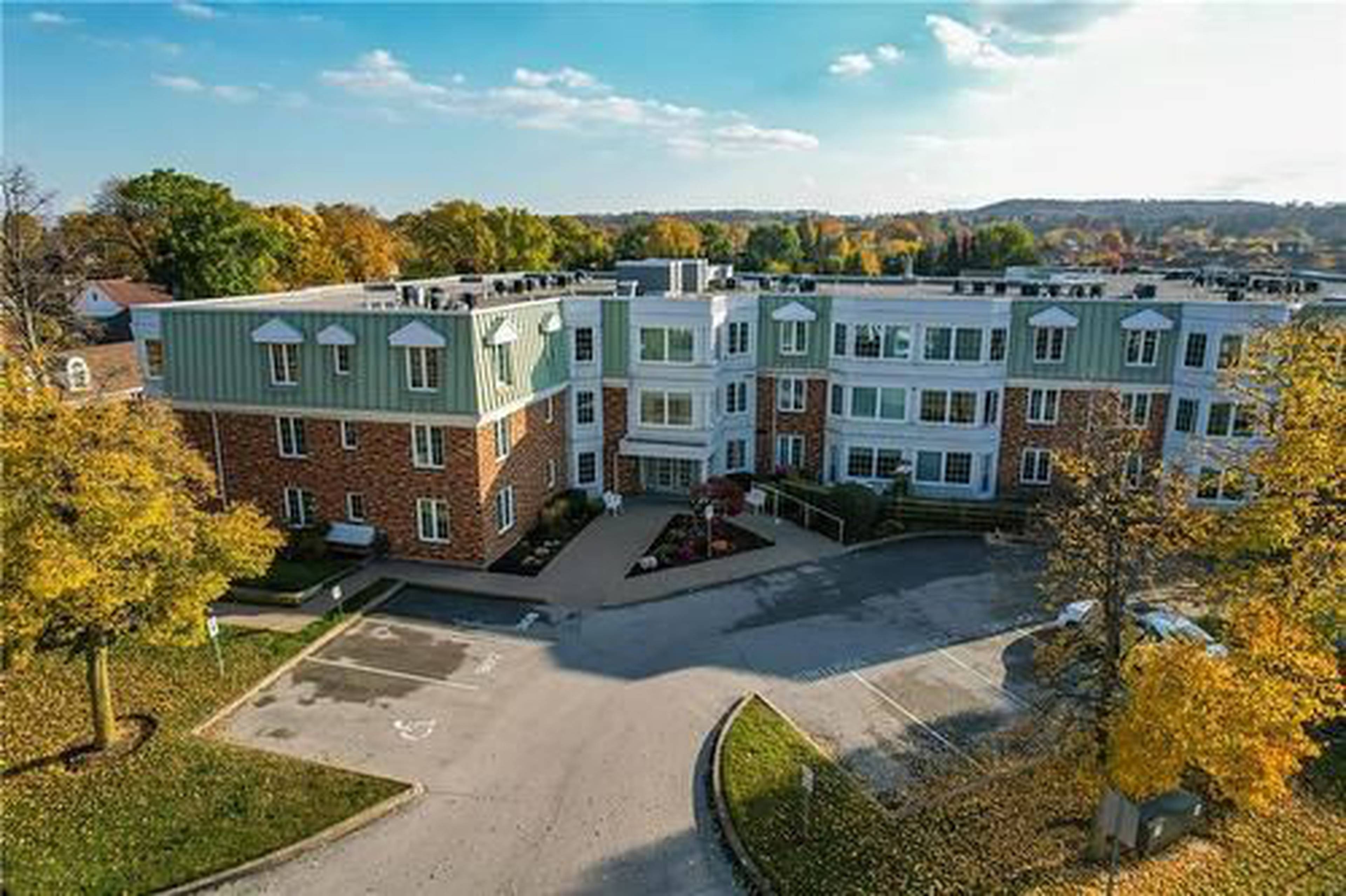 Heritage Village Retirement Community Lincoln, ON 3420 Frederick Ave