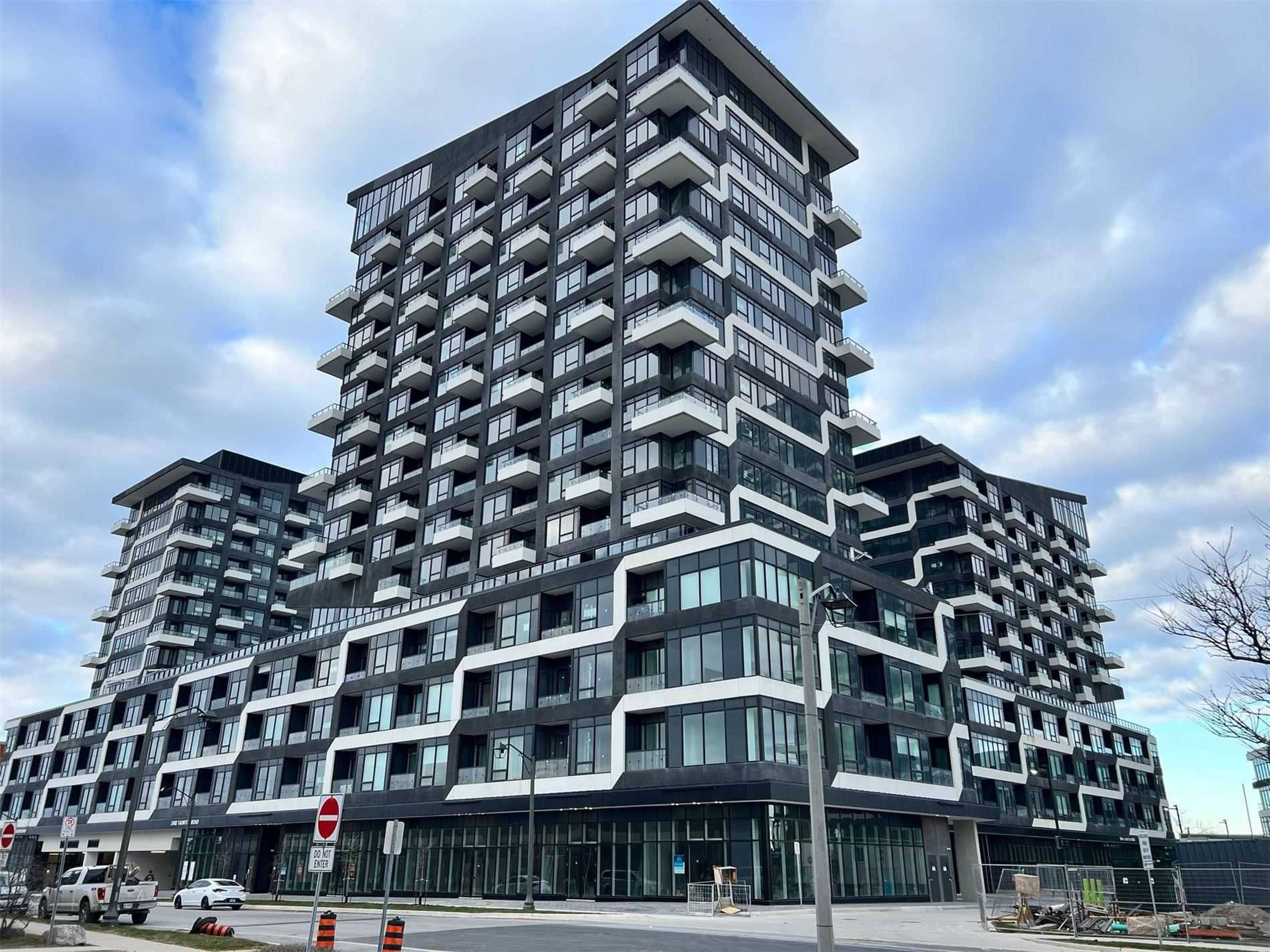 Oak & Co Apartment Building