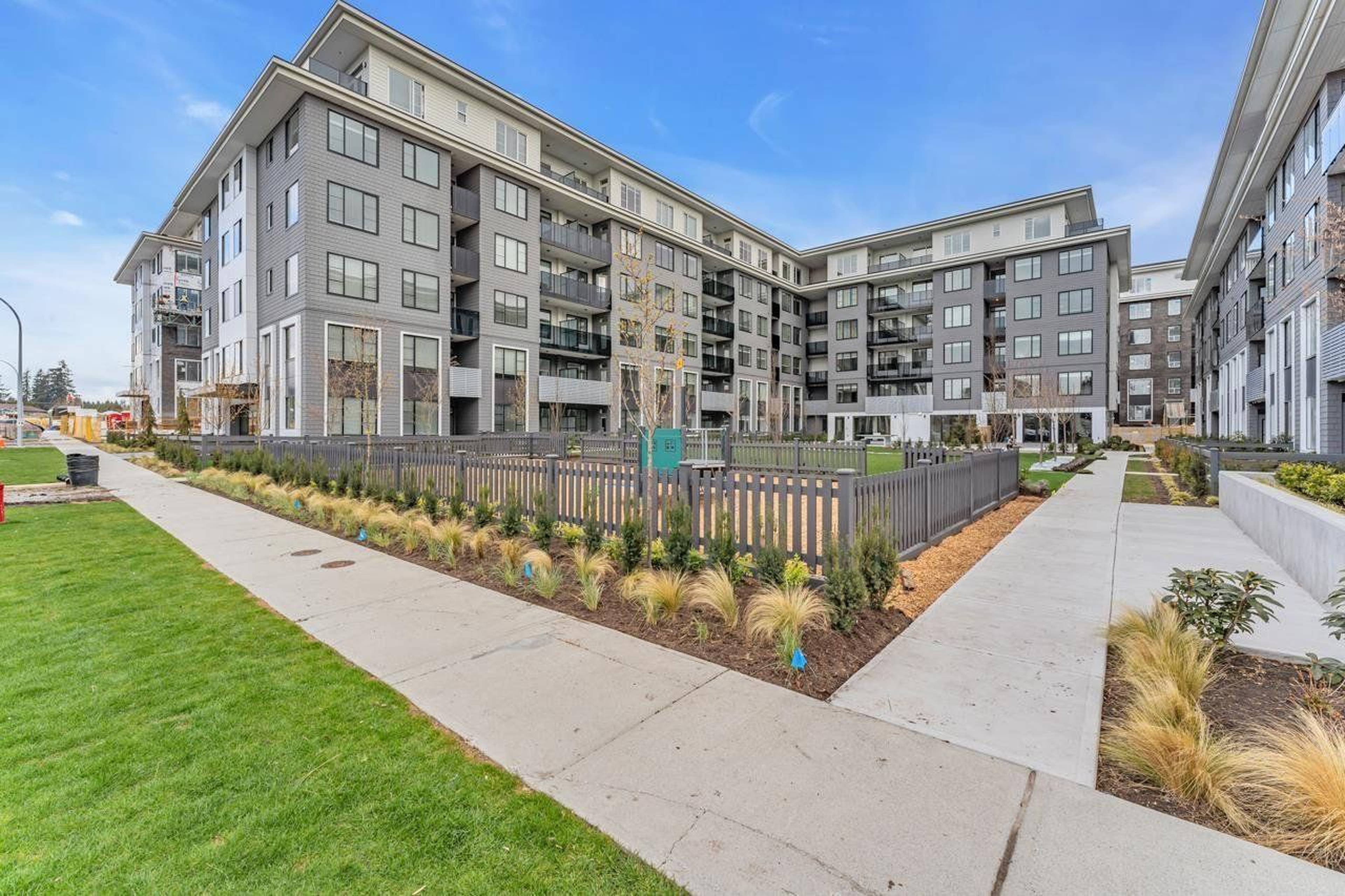 Fleetwood Village 2 Apartments for Rent, 15825 85 Ave, Surrey, BC - 4