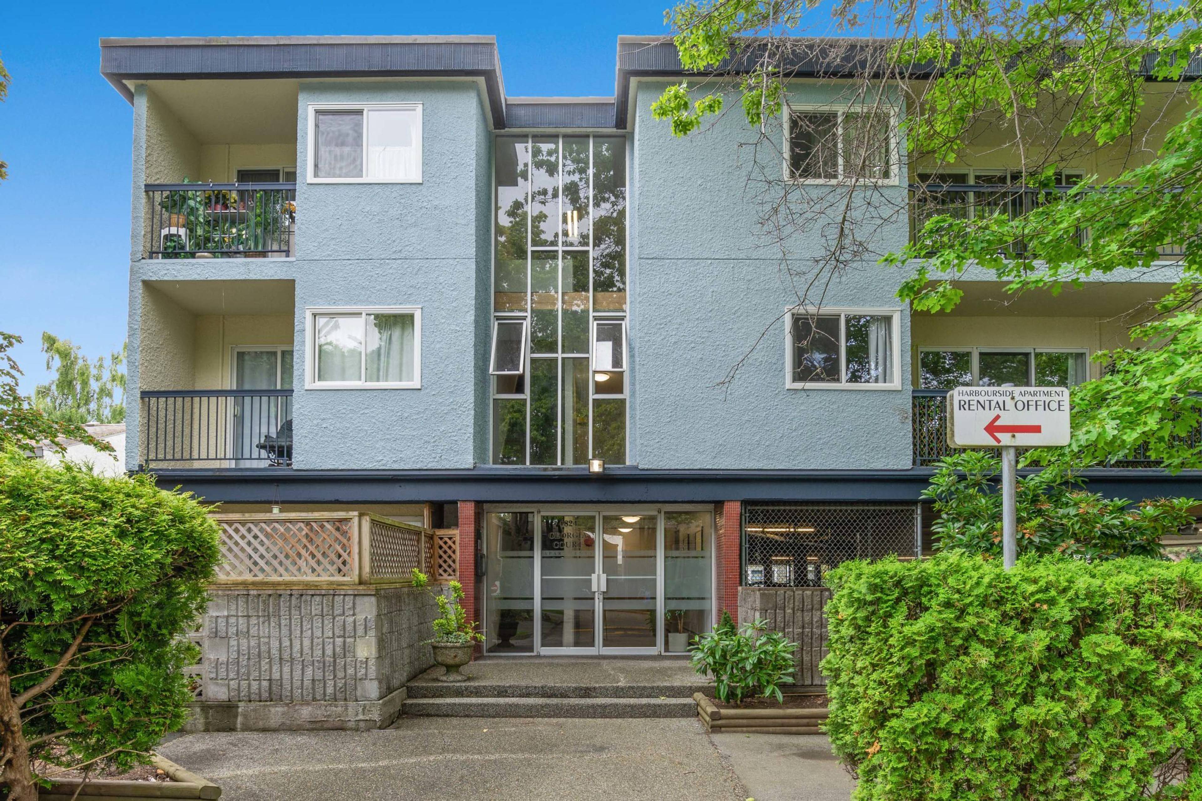 Georgia Court Apartment Building