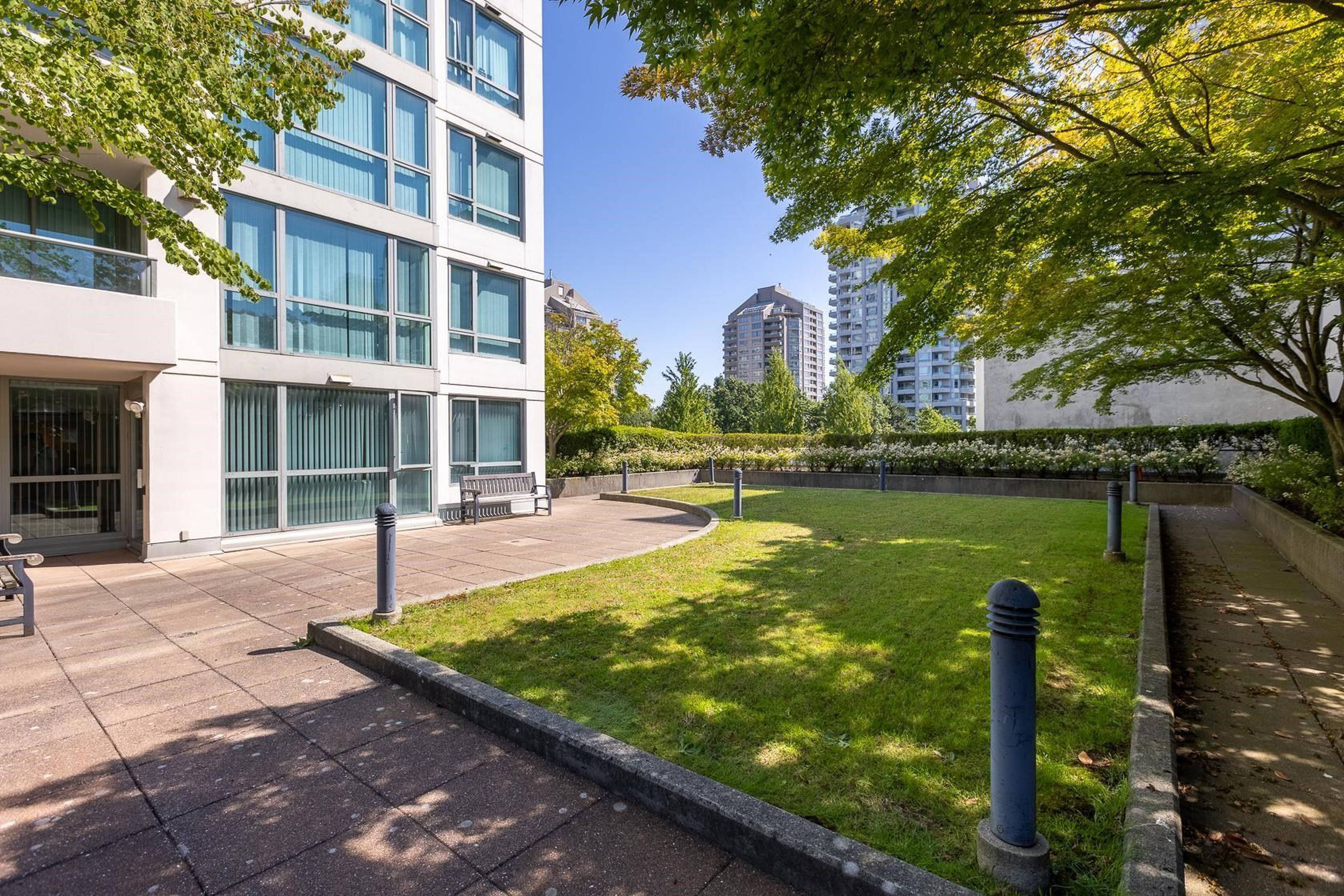 Spectrum 4788 Hazel St Apartments for Rent Burnaby liv.rent