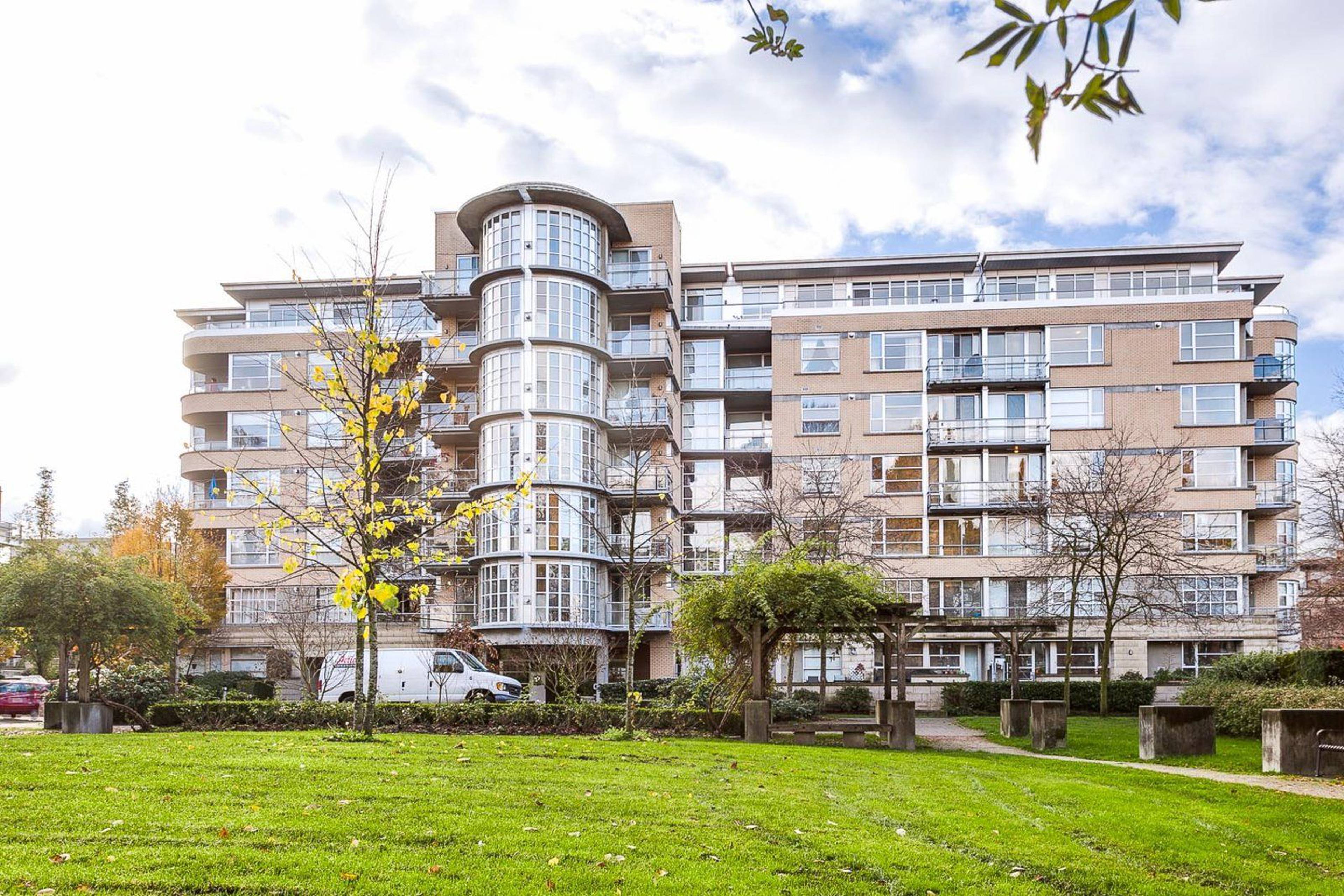 Panorama Gardens Apartment Building