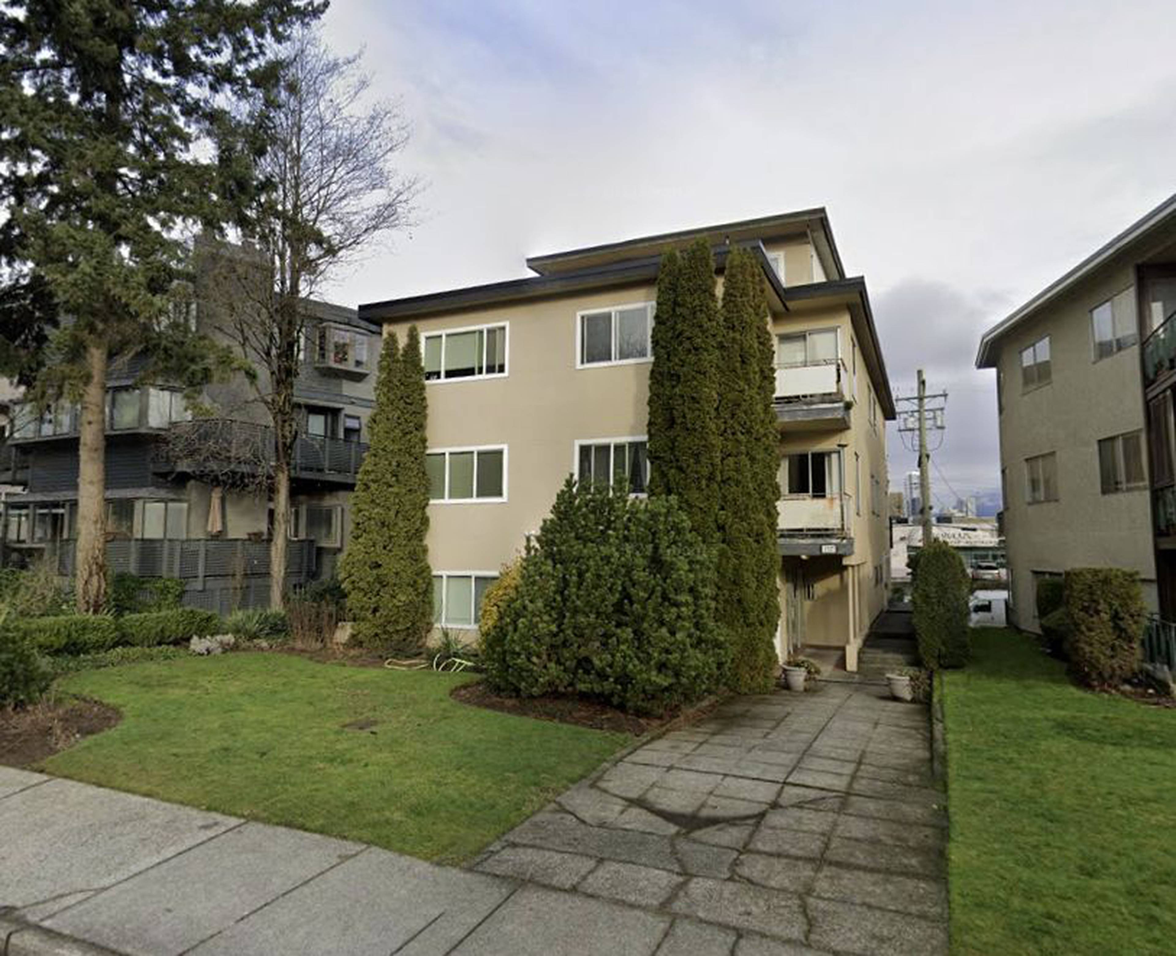 W 10th Ave Apartment Building