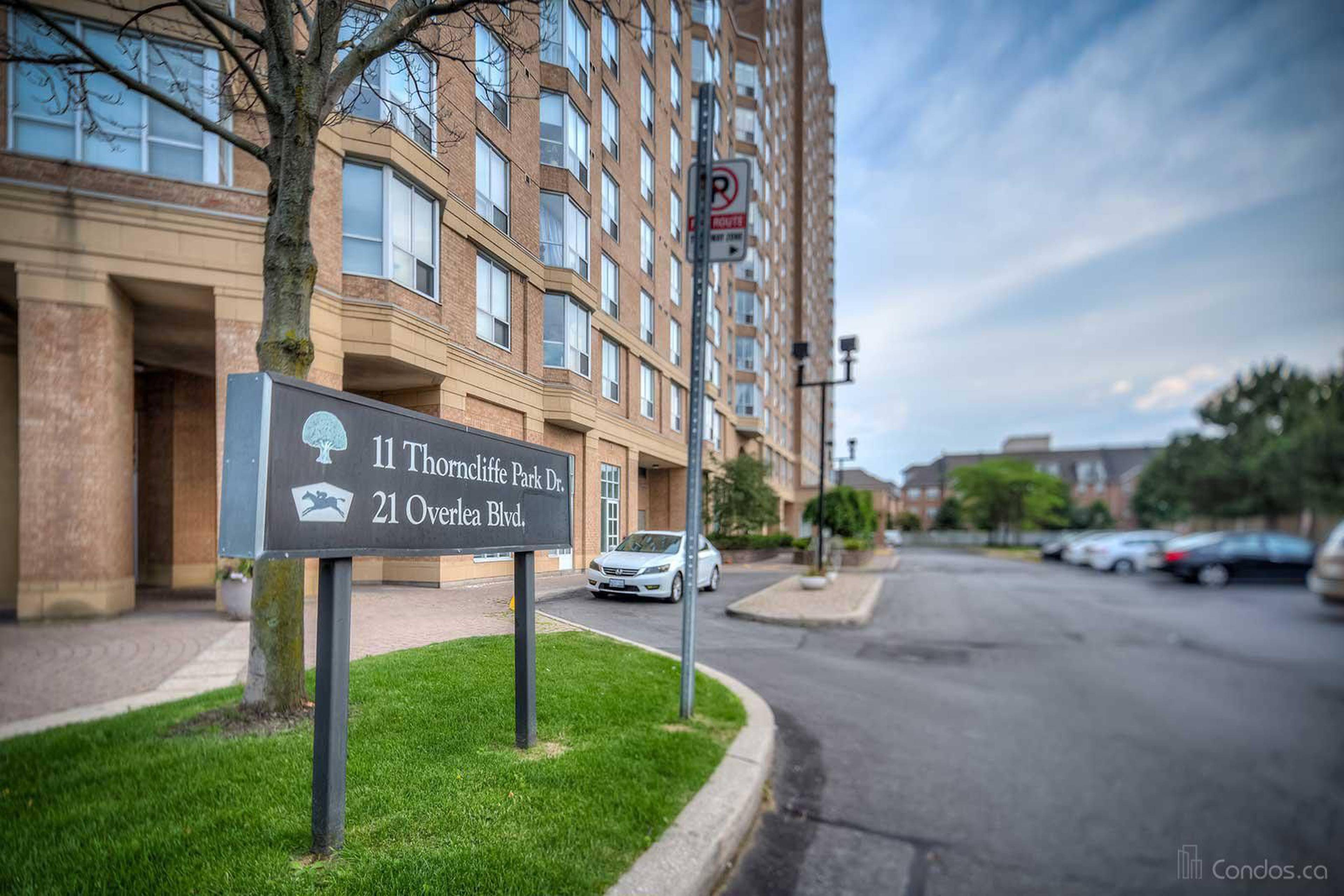 Jockey Club 21 Overlea Blvd Apartments for Rent York liv.rent