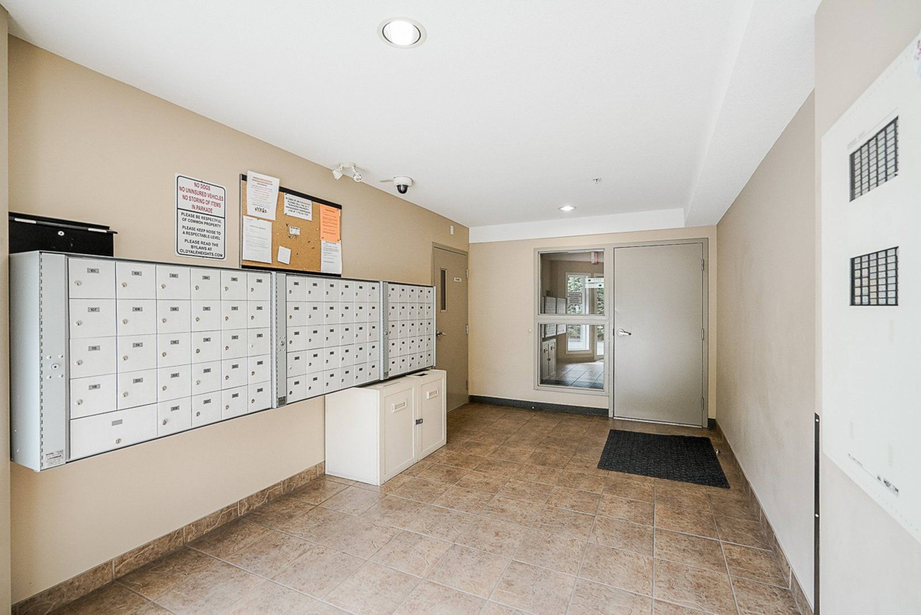 Old Yale Heights Apartments for Rent, 33960 Old Yale Rd, Abbotsford, BC - 5