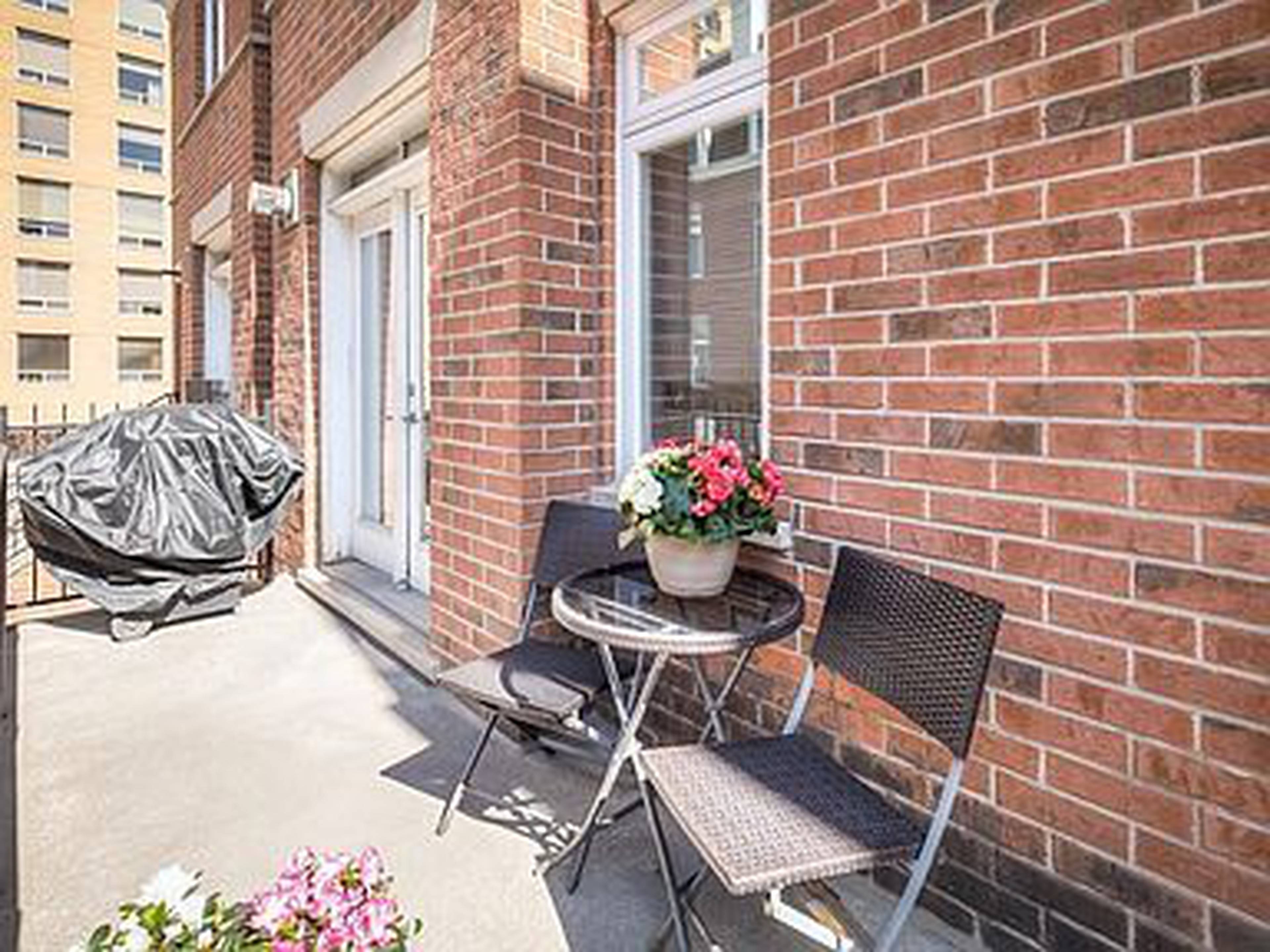 Redpath Ave Toronto, ON - 106 Redpath Ave | liv.rent