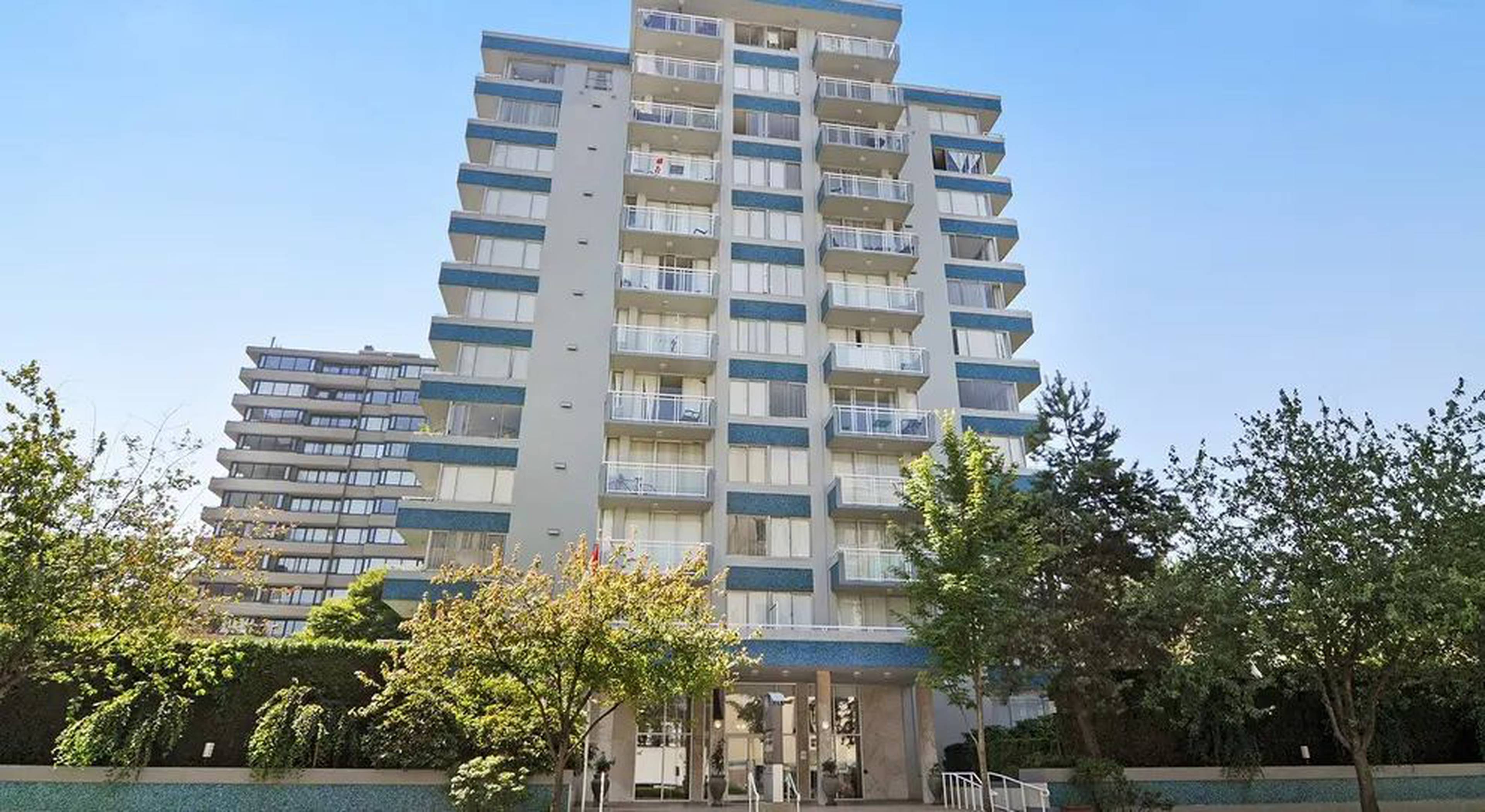 Hollyburn Court Apartments Apartment Building