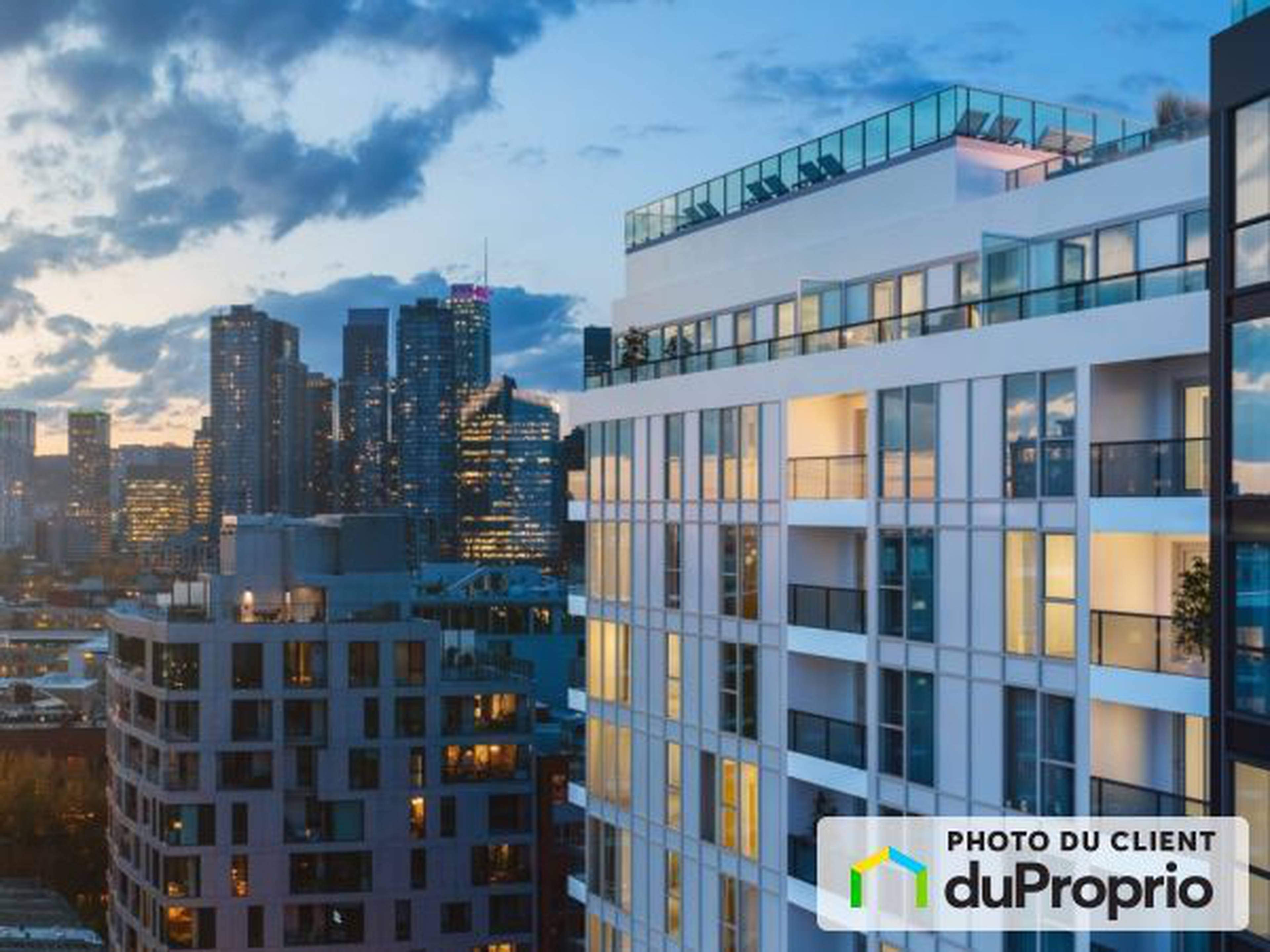 Wellington sur le Bassin Condominiums Apartment Building