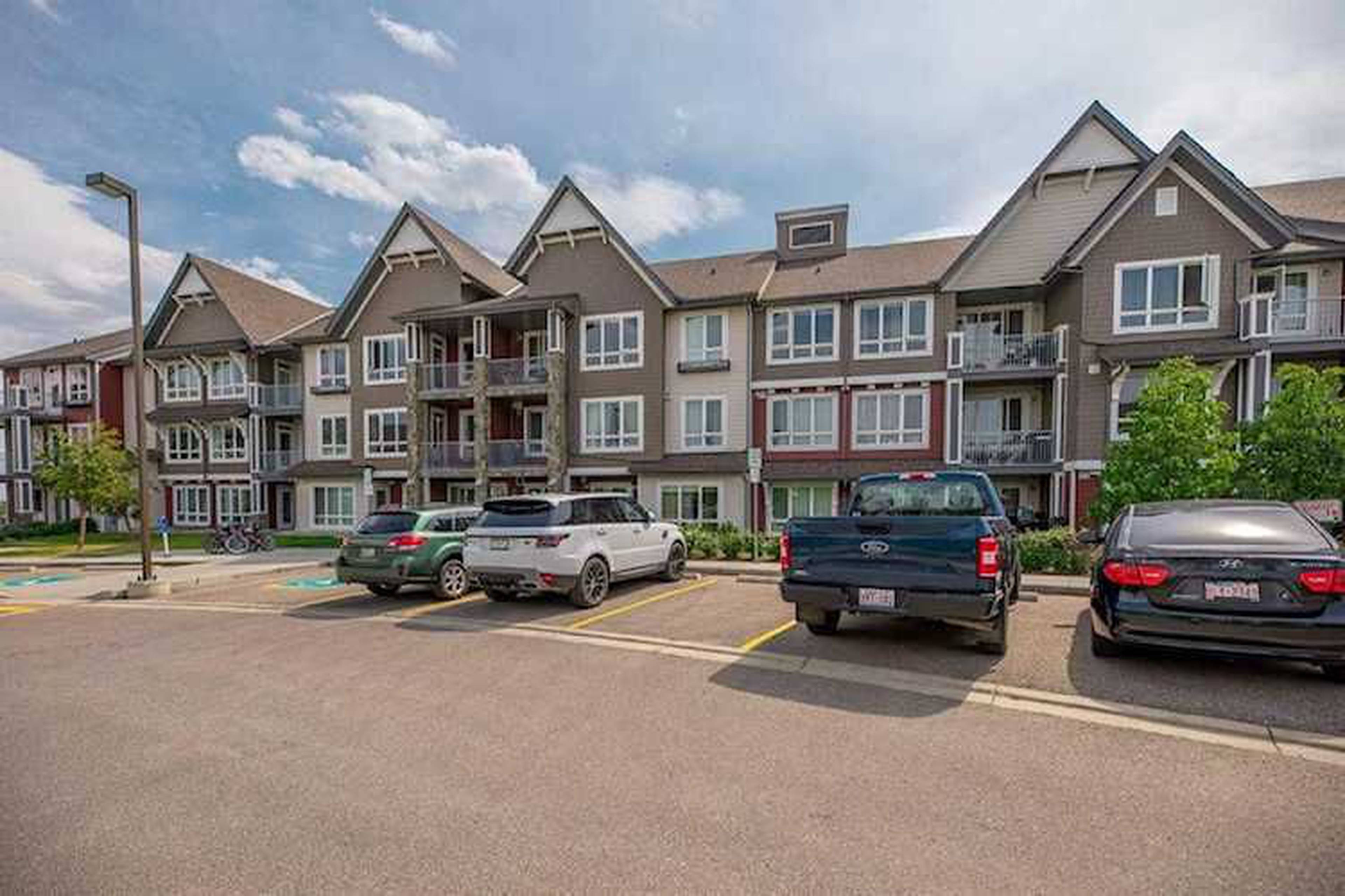 Silverado Apartments for Rent, 175 Silverado Blvd SW, Calgary, AB - 2