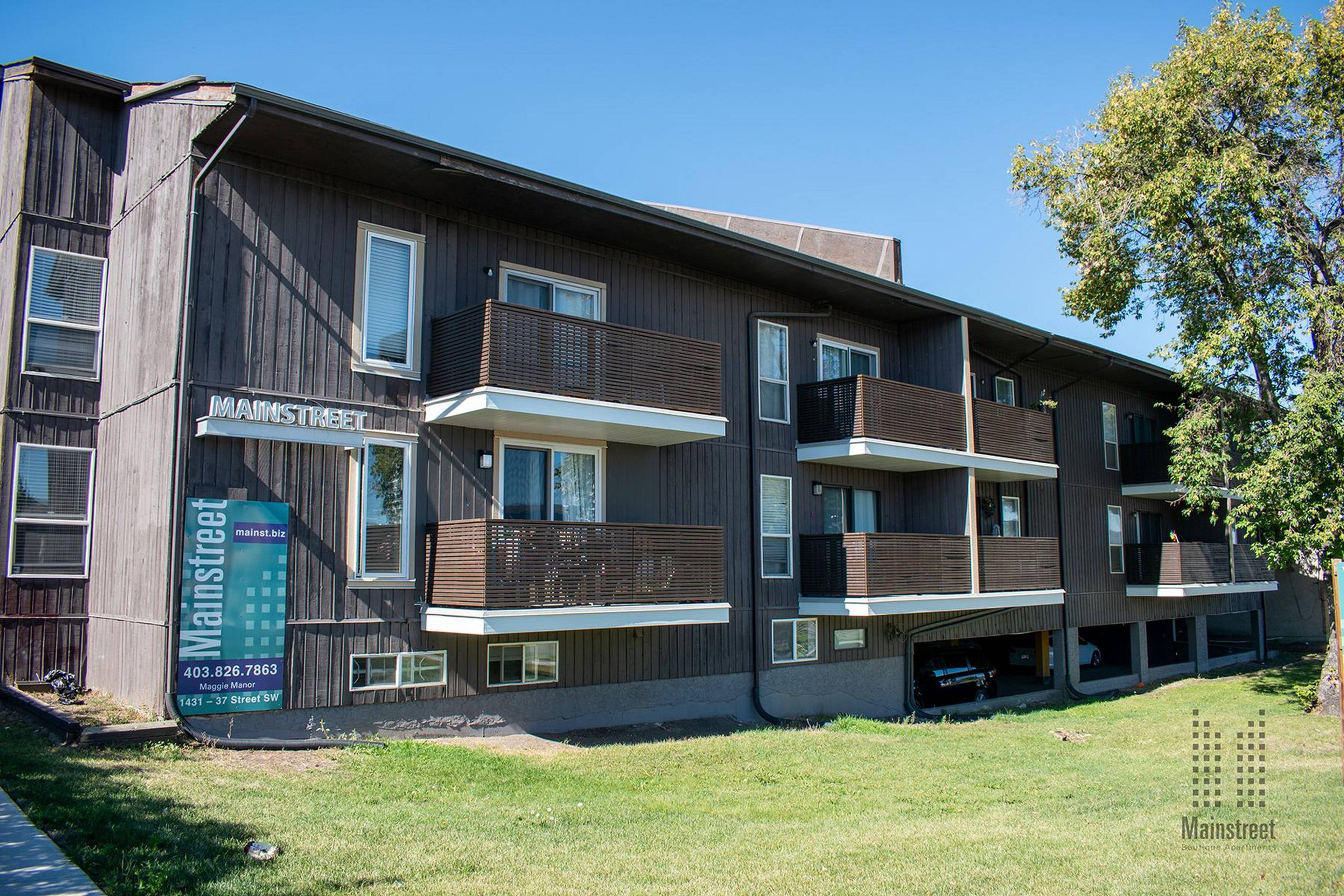 Maggie Manor Apartment Building
