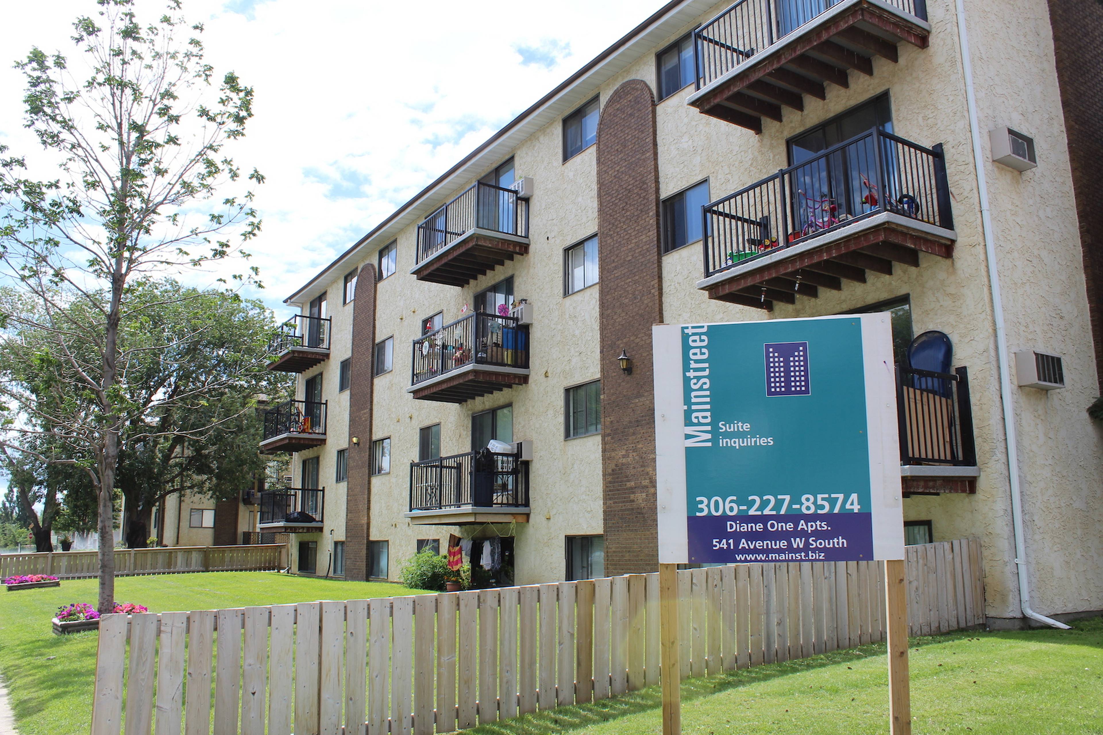 Diane Apartments 1 Apartment Building