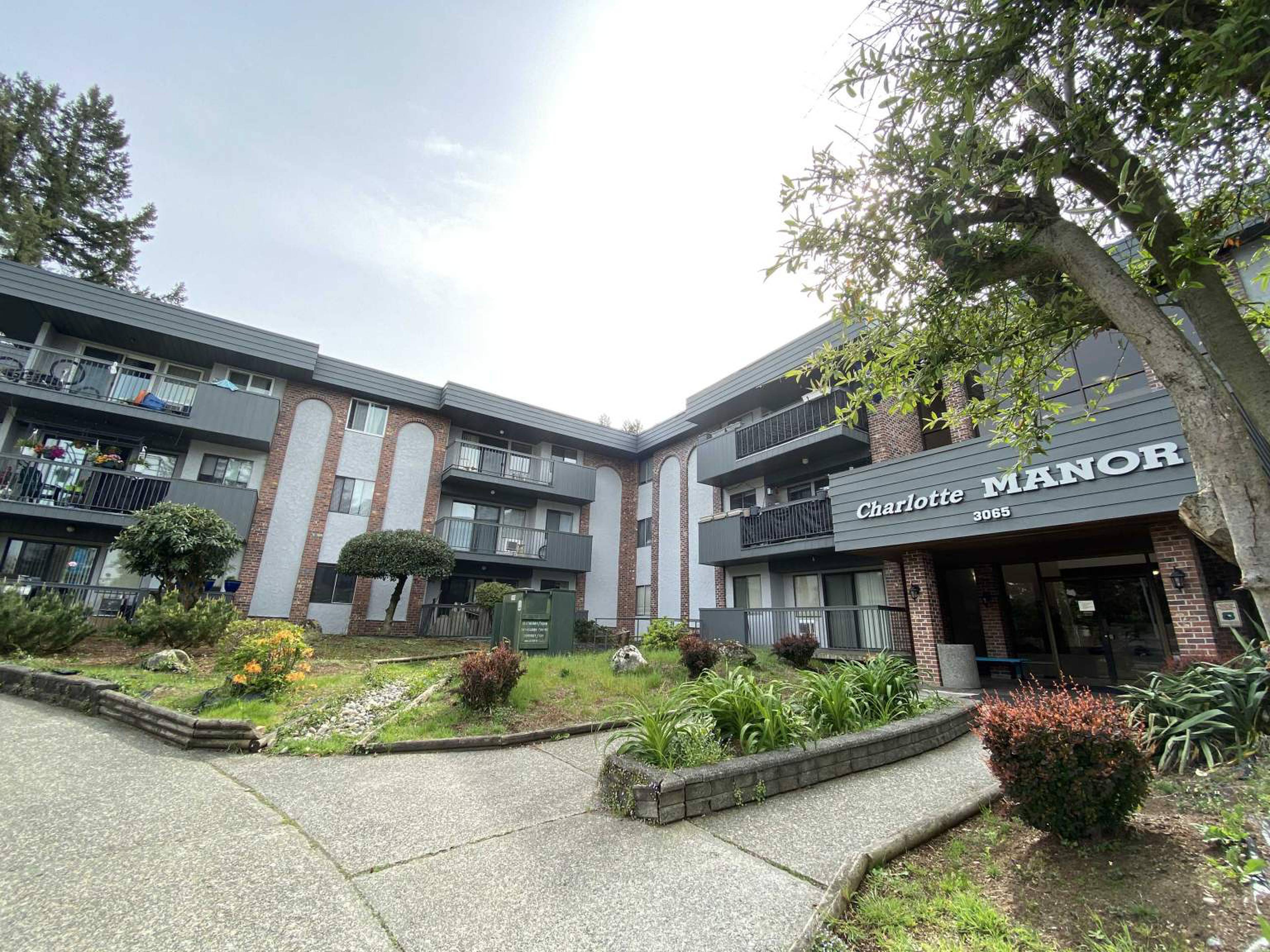 Charlotte Manor Apartment Building