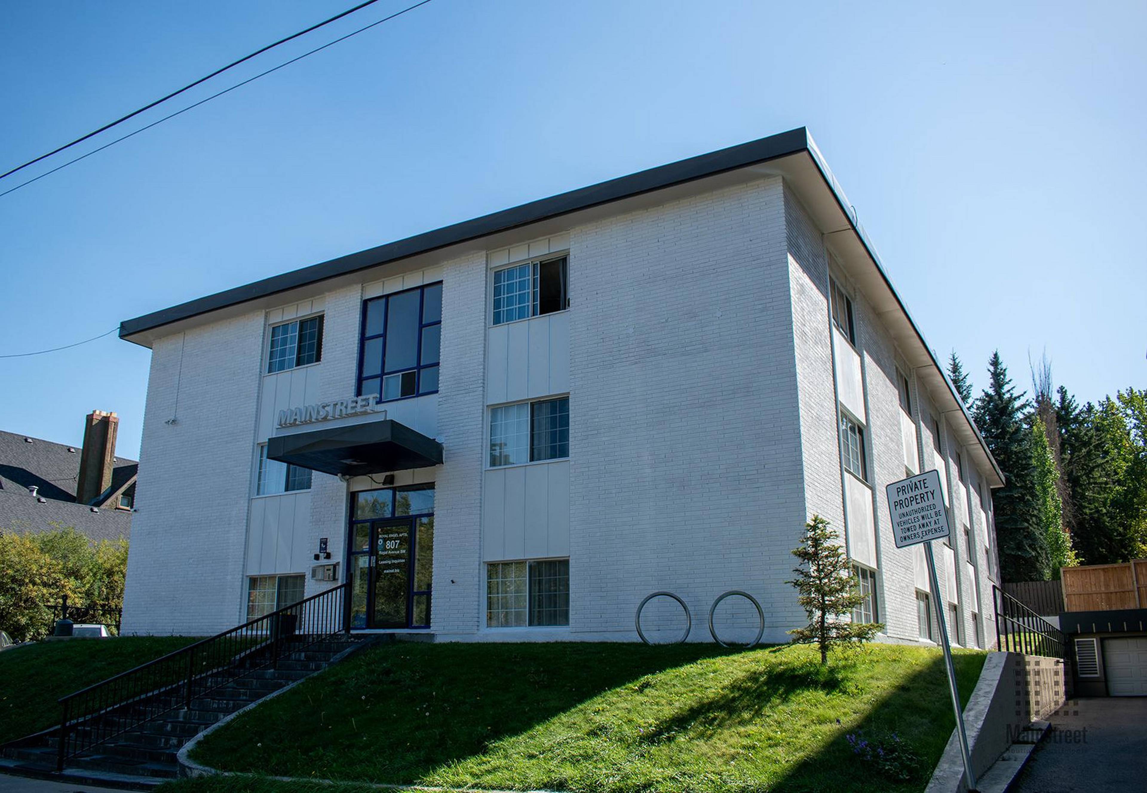 Royal Engel Apartment Building