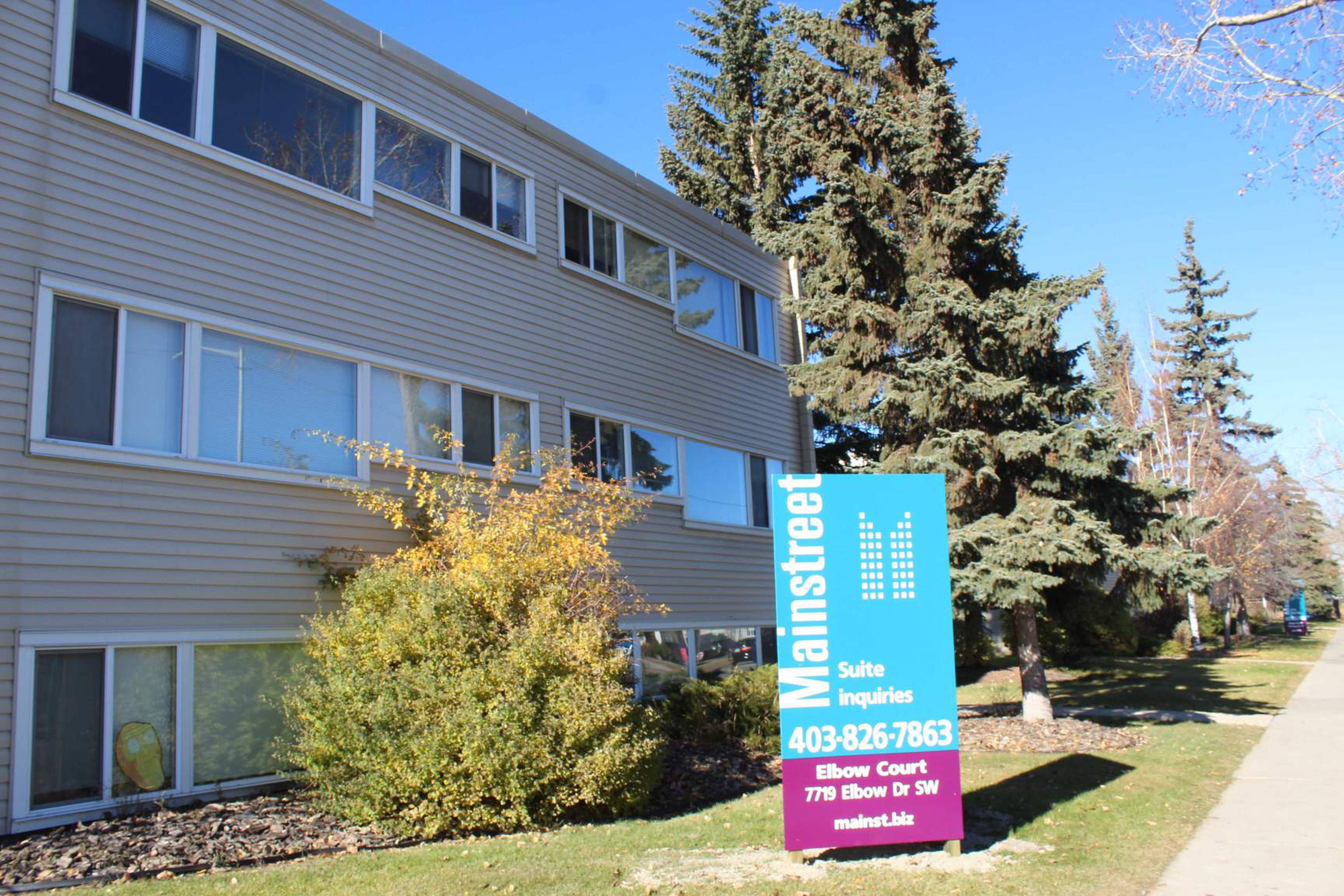 Elbow Court Apartment Building