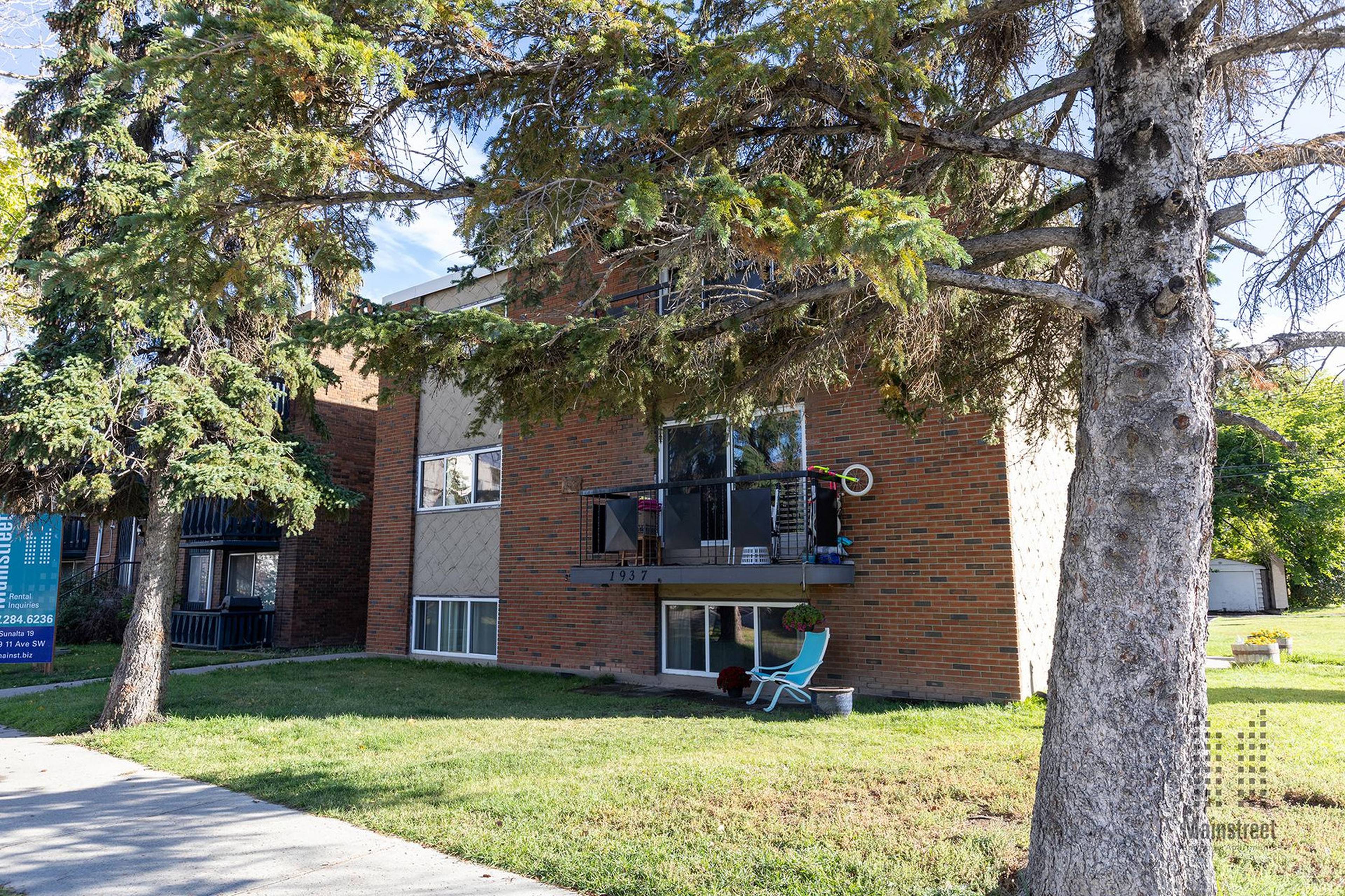 Sunalta 11 Apartment Building