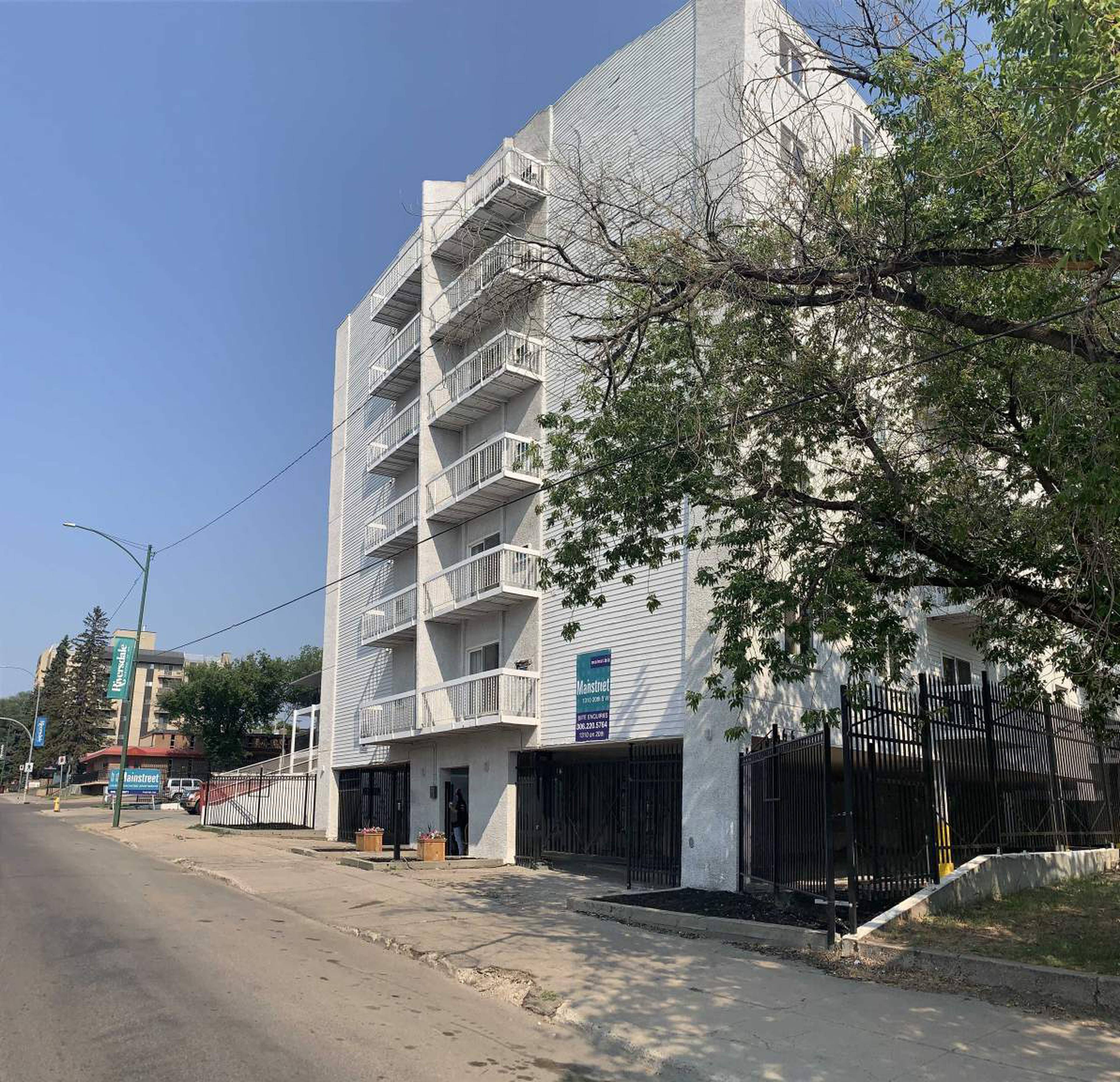 Mainstreet 1310 Apartment Building