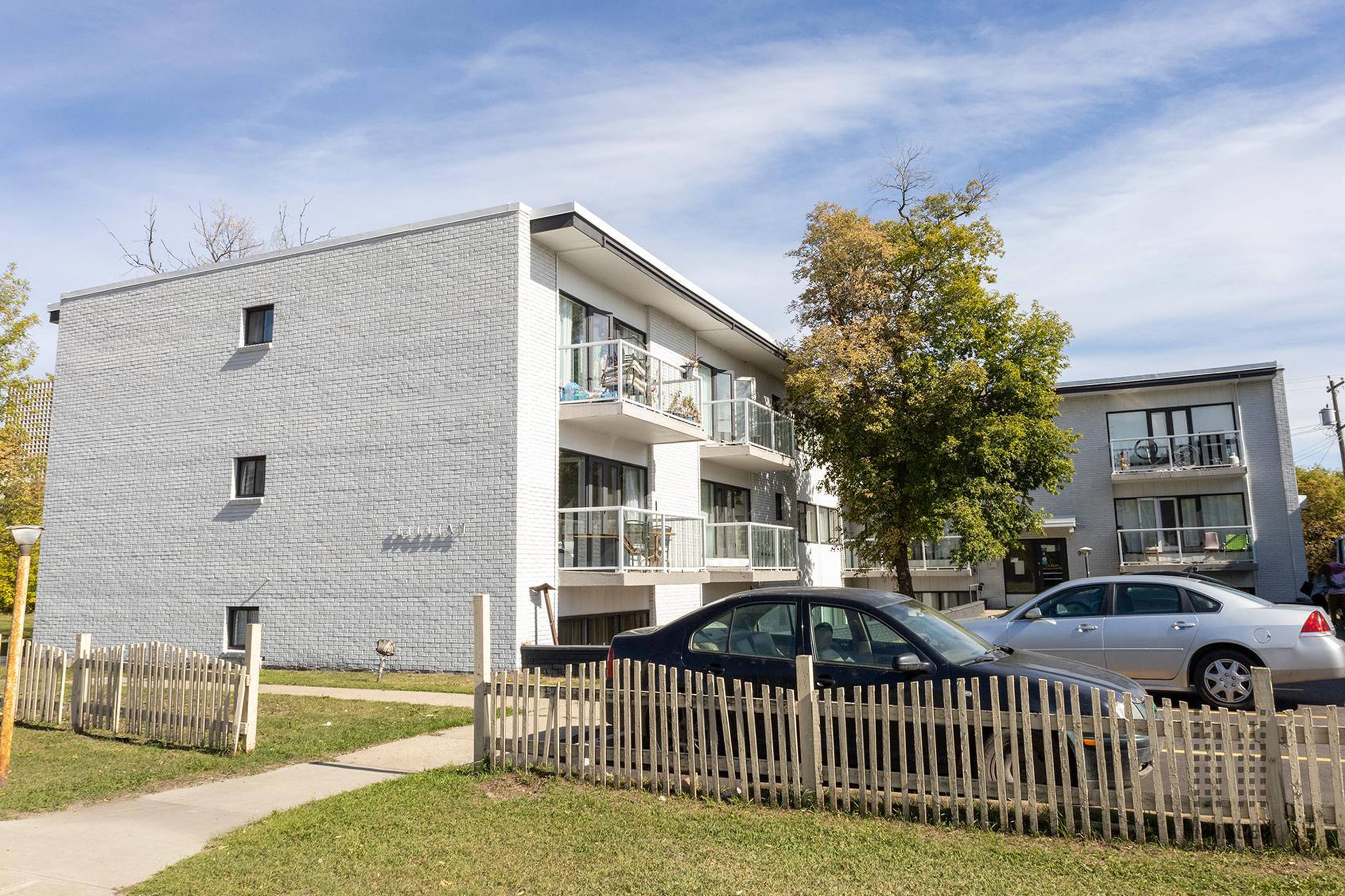 Rossdale Apartments 1 Apartment Building