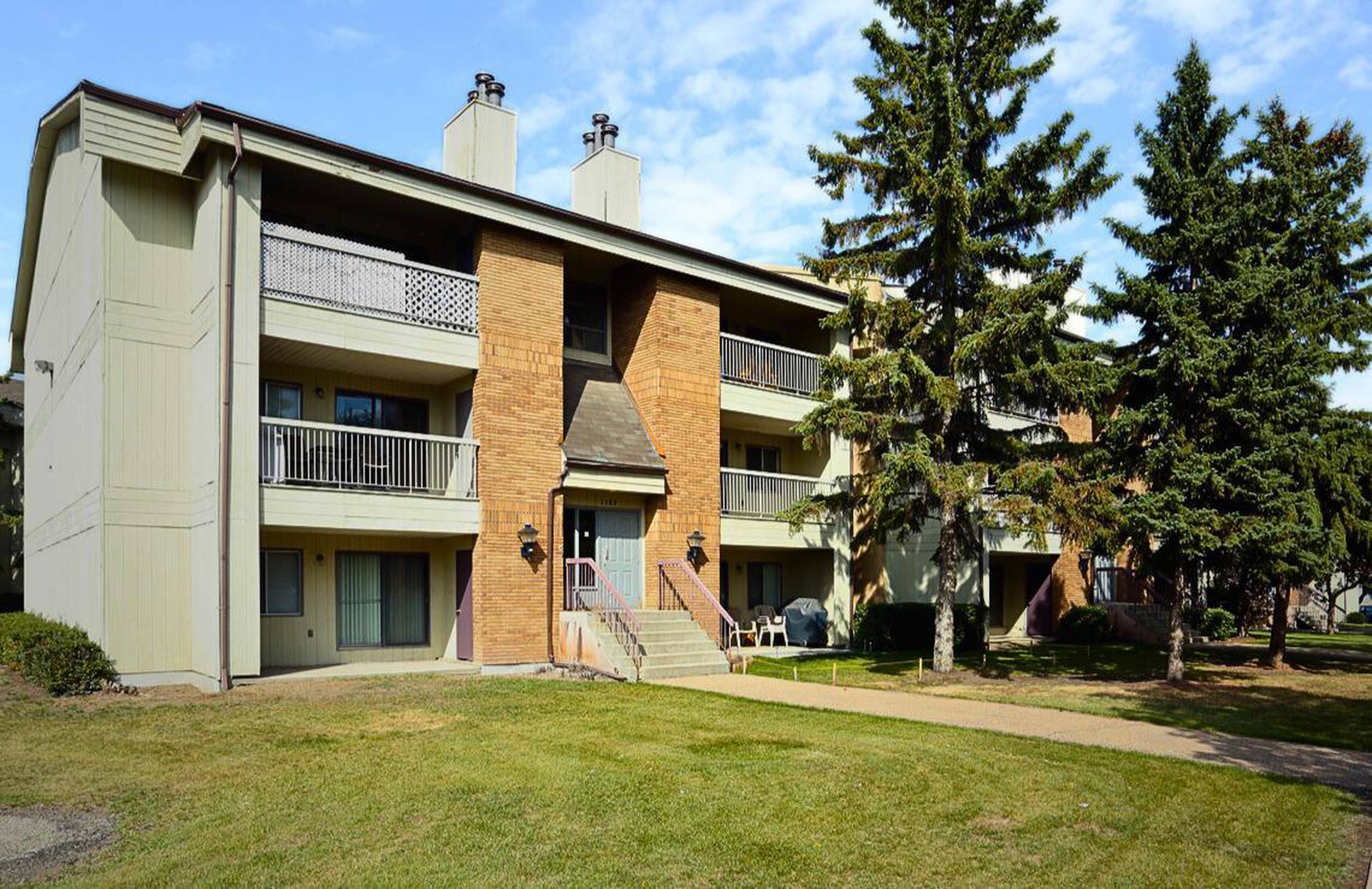 Hermitage Village Apartments Apartment Building