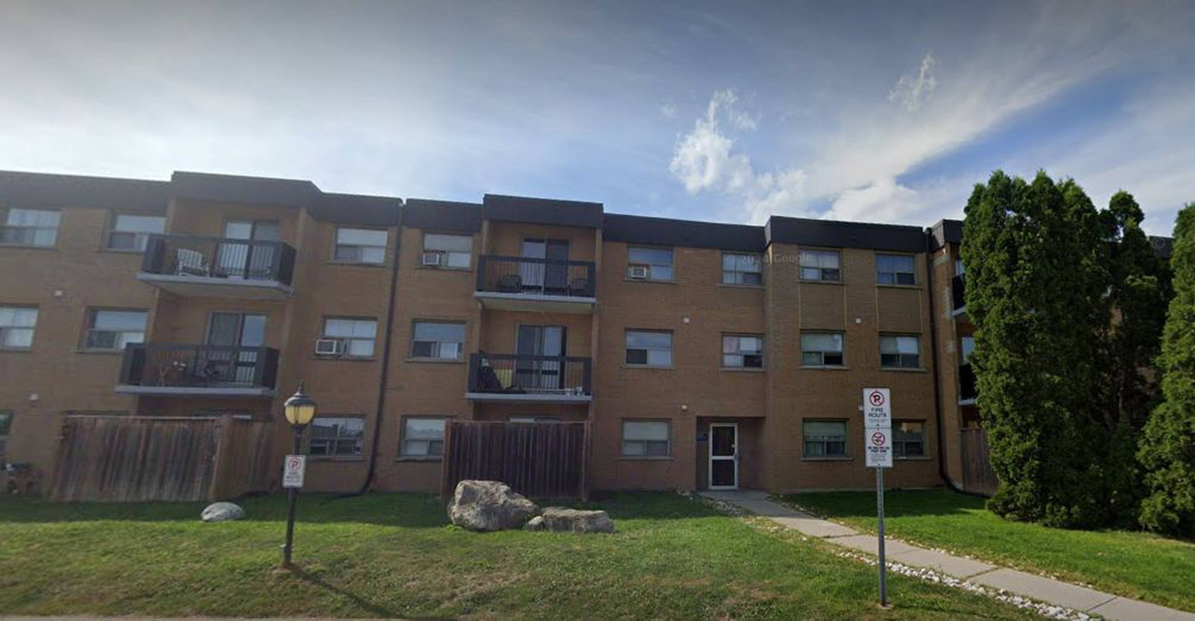 270-274 Kingswood Estates Apartment Building