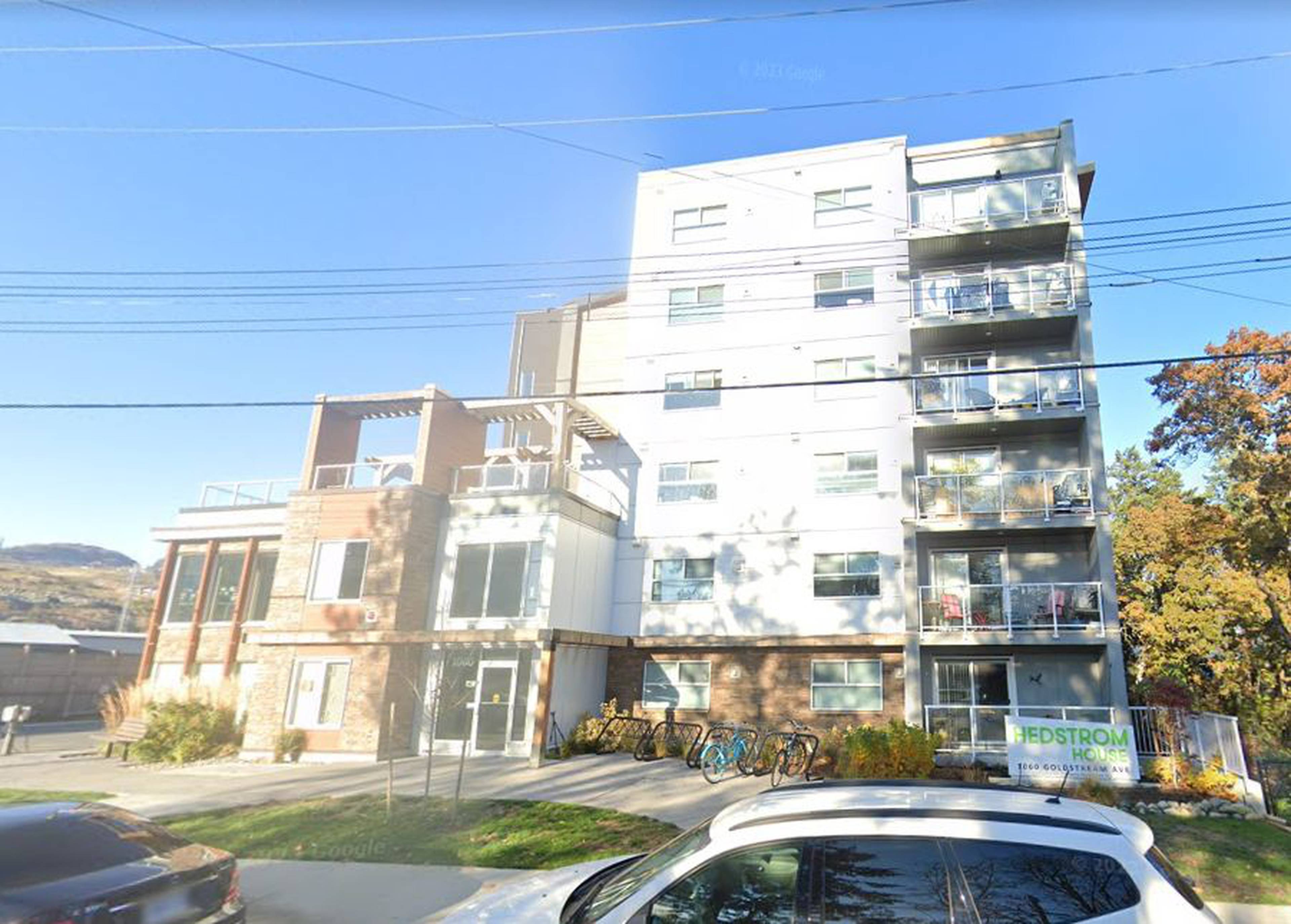 Hedstrom House Apartment Building