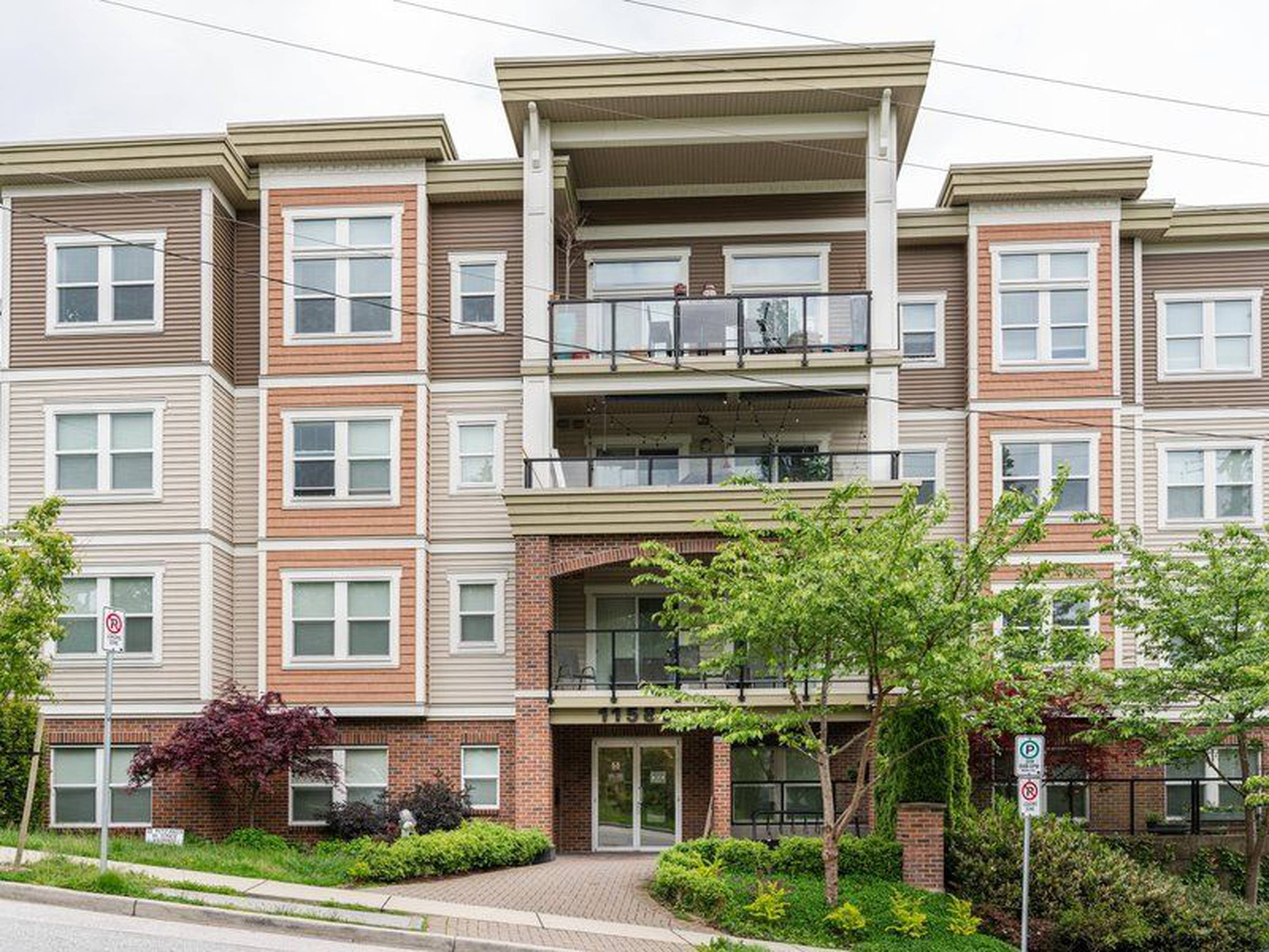 River's Edge - 11580 223 Street Apartment Building