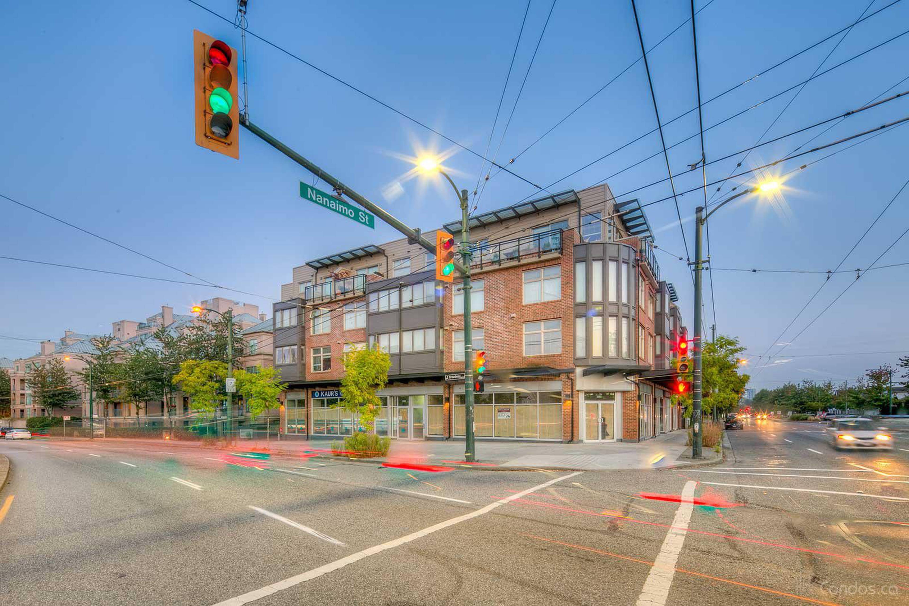 Broadway Crossing Apartment Building