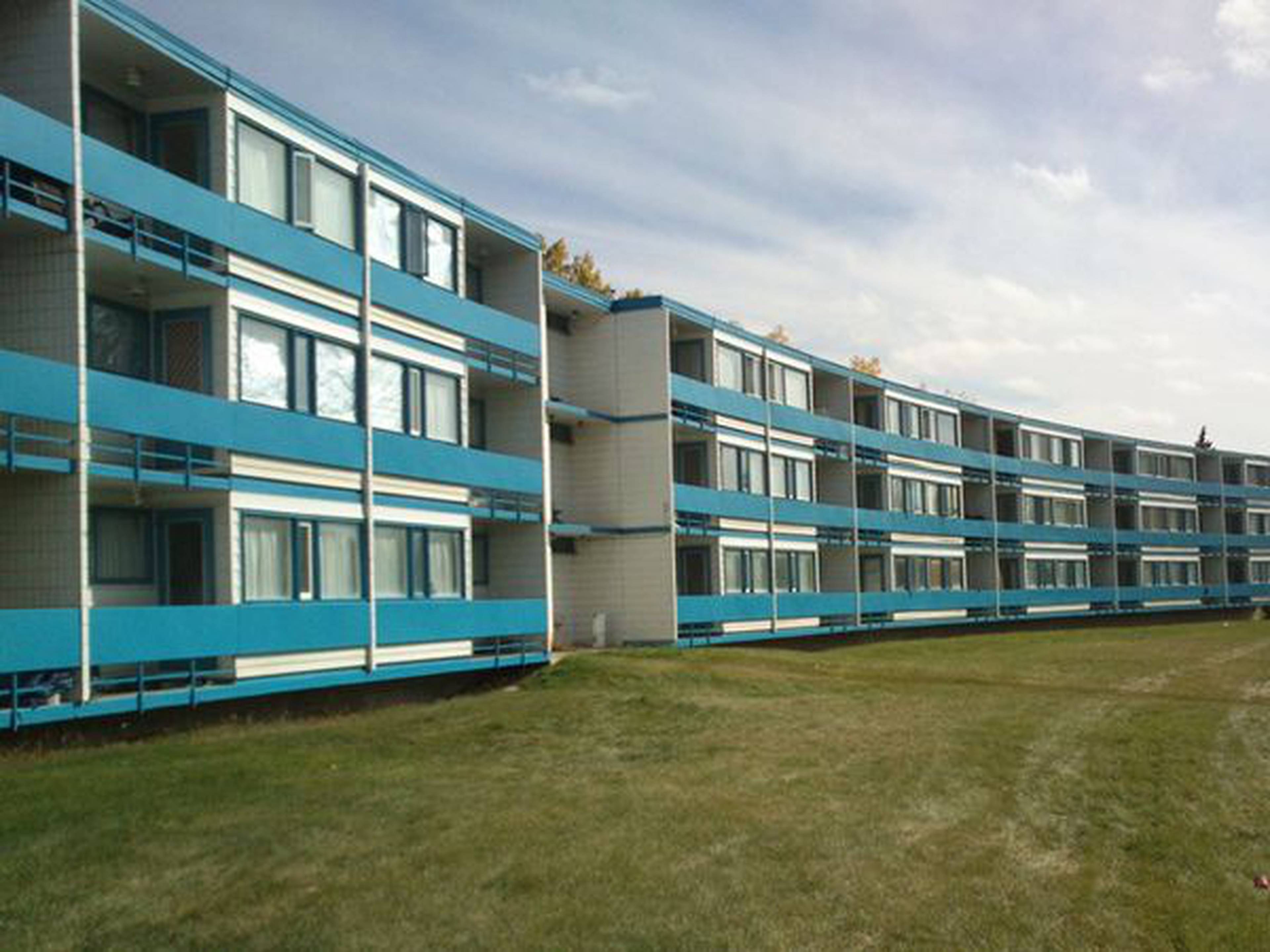 Suncourt Place Apartment Building