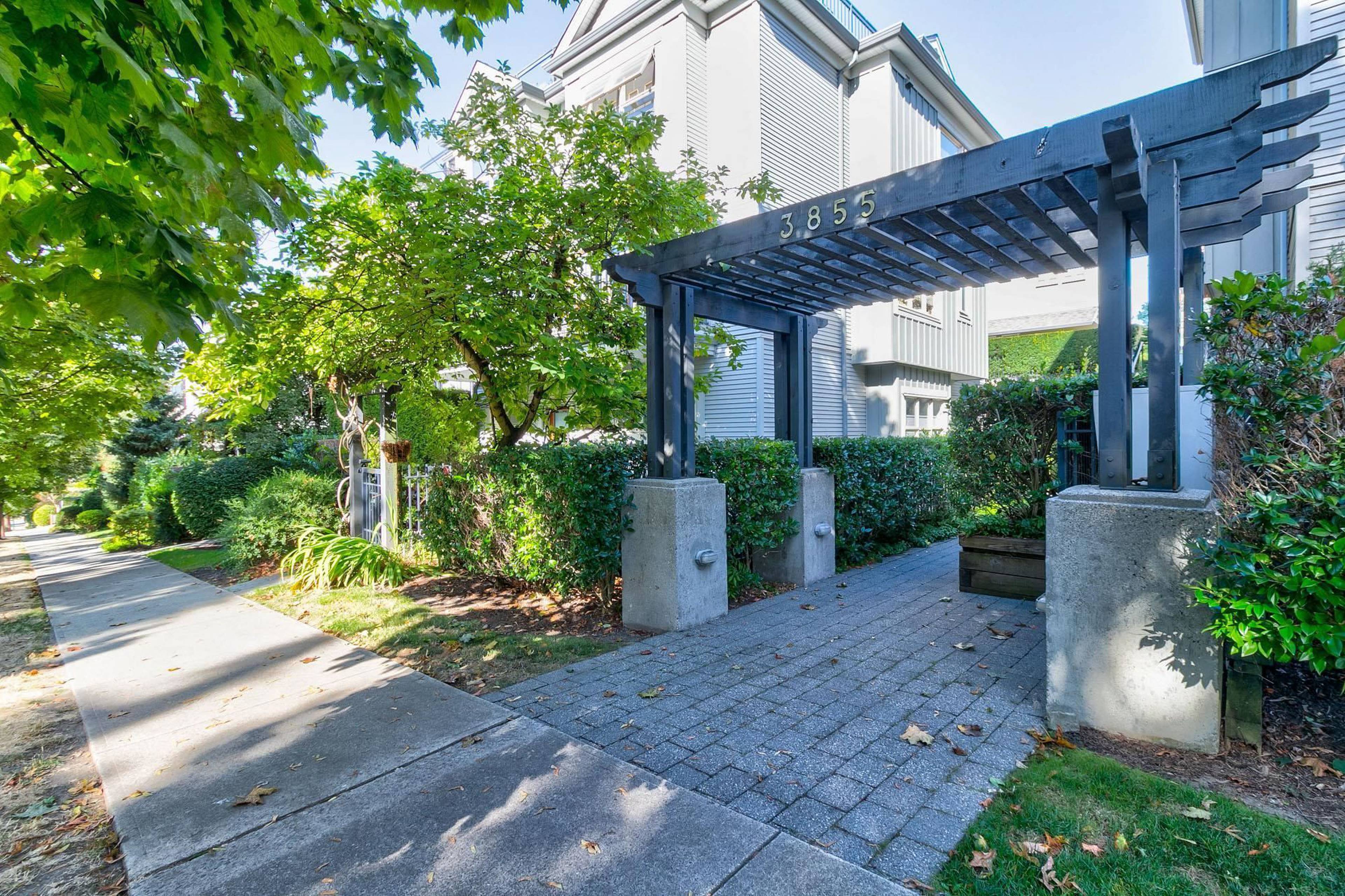 Altura 3855 Pender St Apartments for Rent Burnaby liv.rent