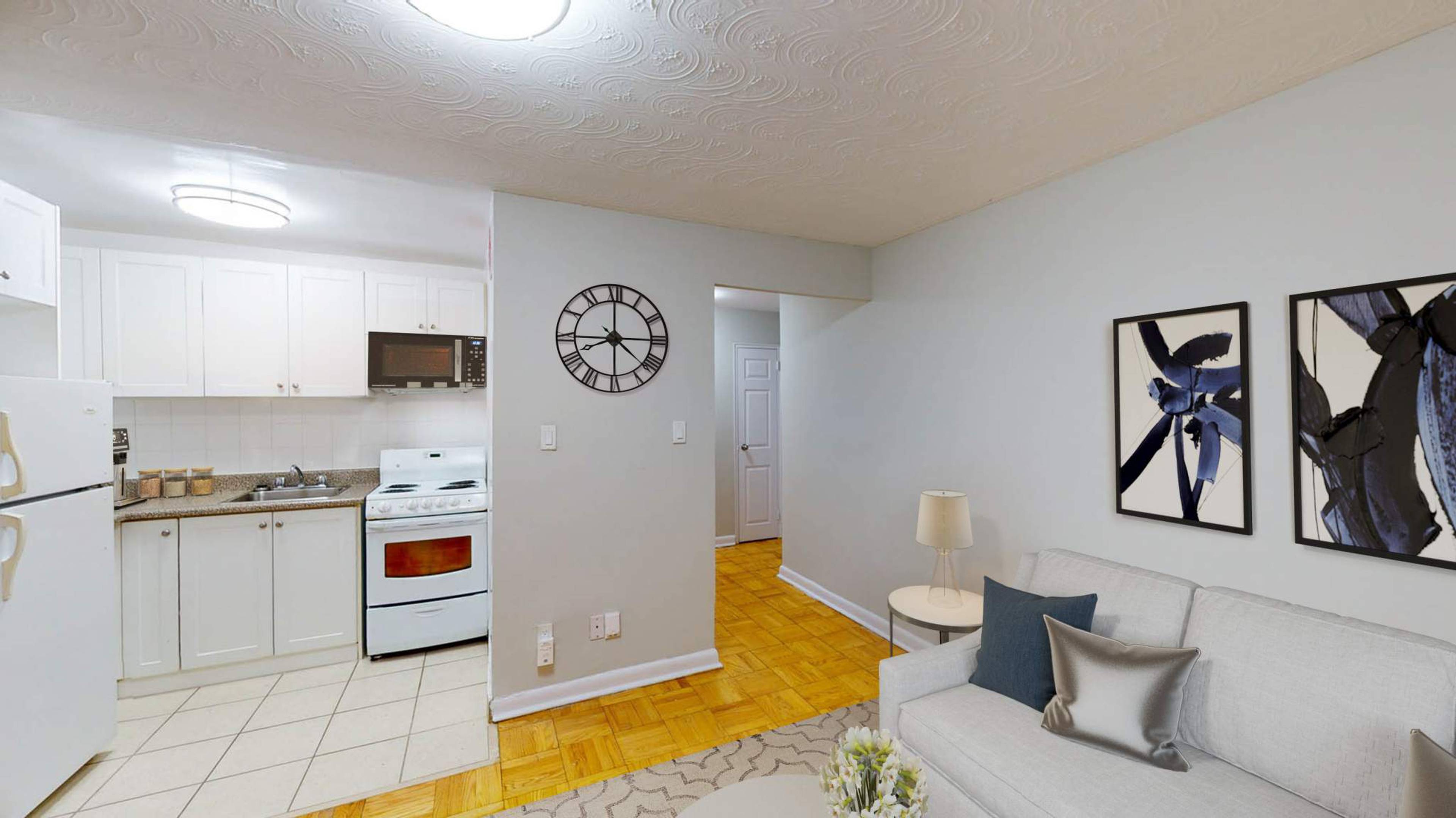 Merkur, Goldenberg, Hanson - 700 Kingston Rd. Apartment Building